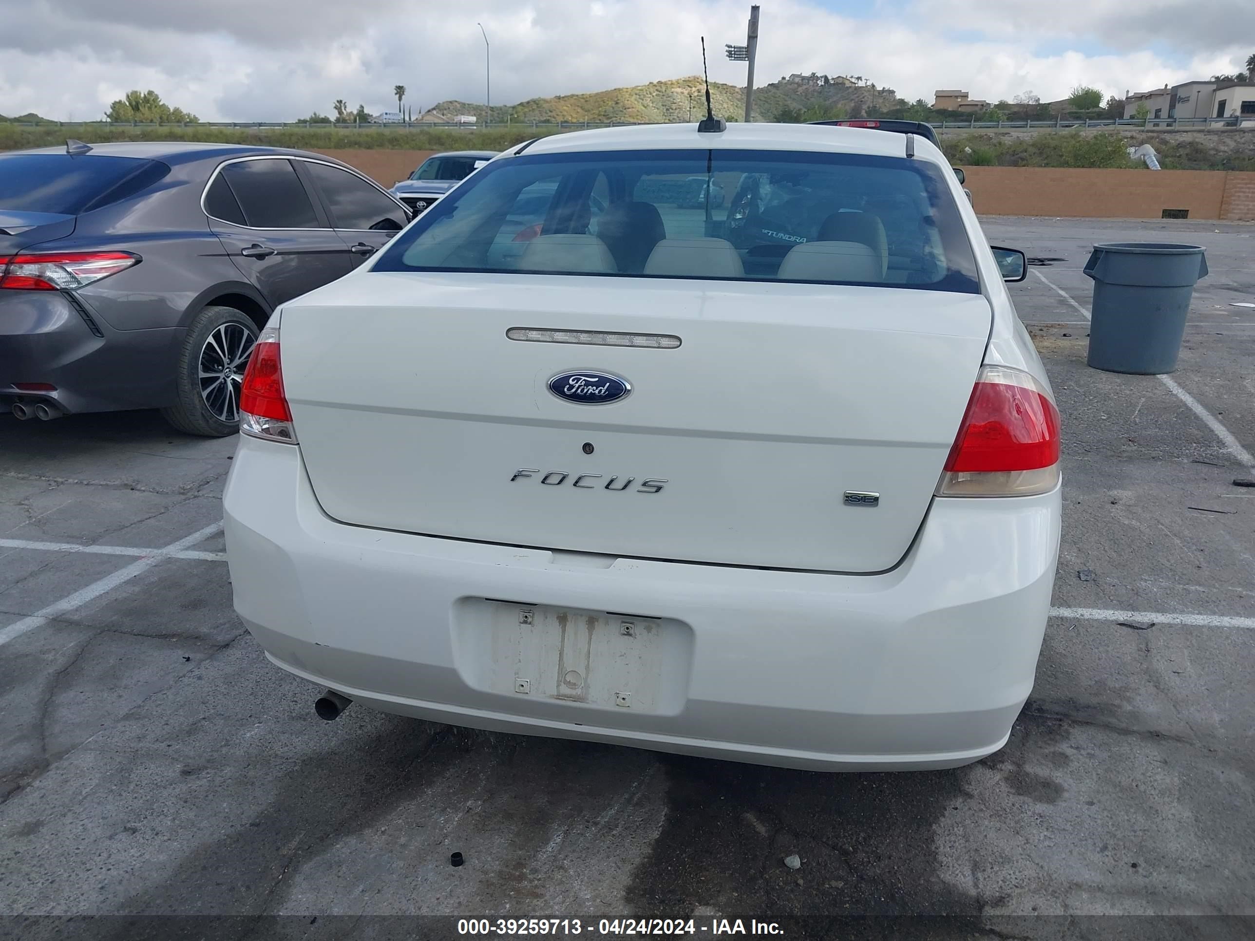 Photo 15 VIN: 1FAHP35N09W156883 - FORD FOCUS 