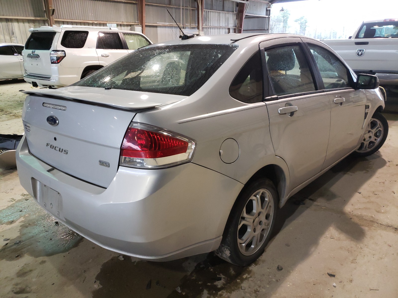 Photo 3 VIN: 1FAHP35N18W110235 - FORD FOCUS SE 