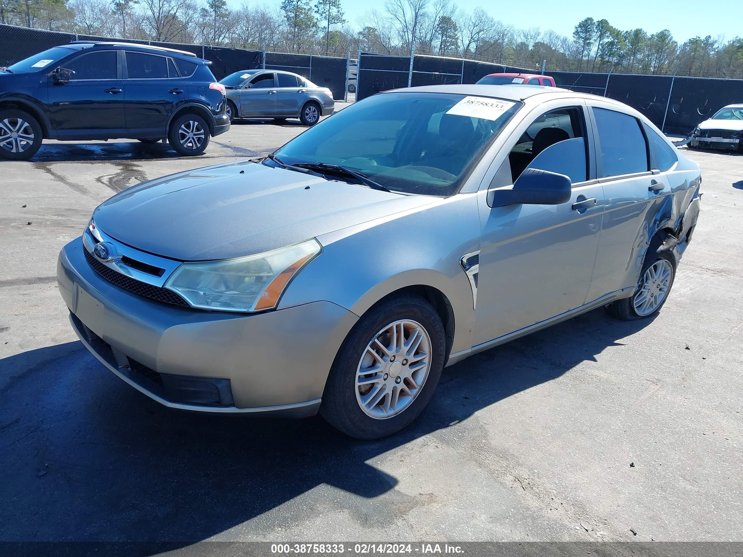 Photo 1 VIN: 1FAHP35N18W172279 - FORD FOCUS 