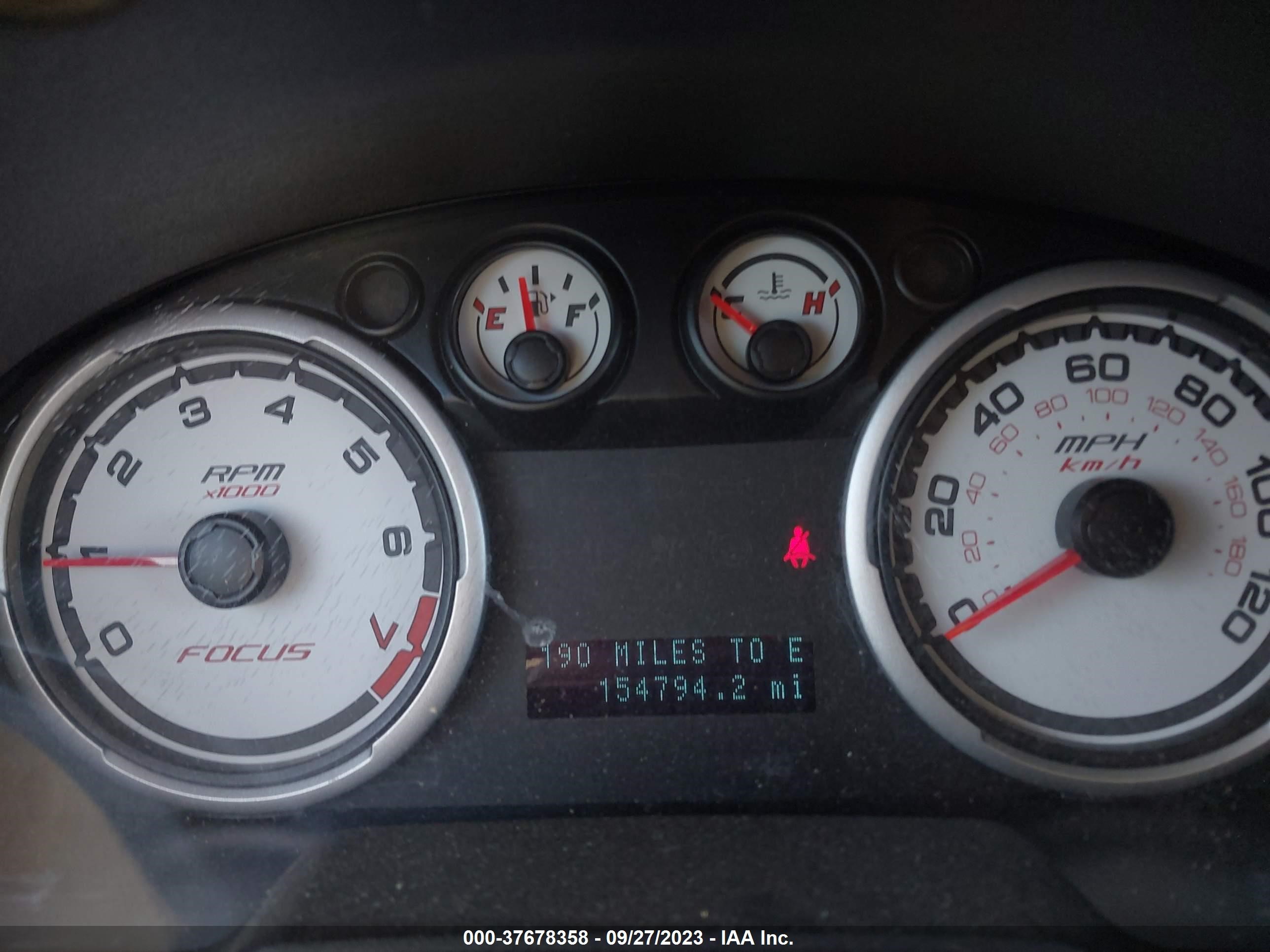 Photo 6 VIN: 1FAHP35N18W173268 - FORD FOCUS 