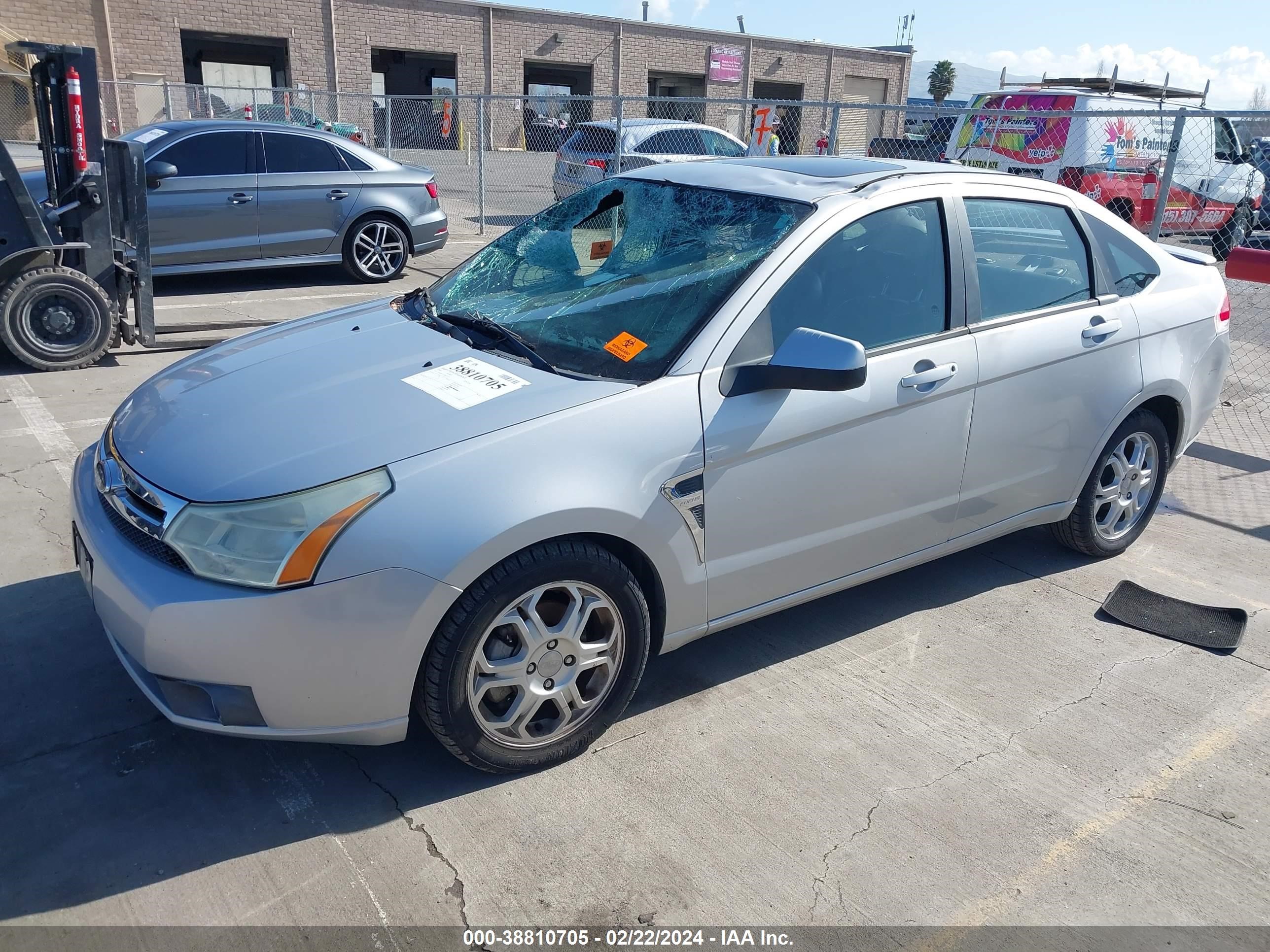 Photo 1 VIN: 1FAHP35N18W222677 - FORD FOCUS 