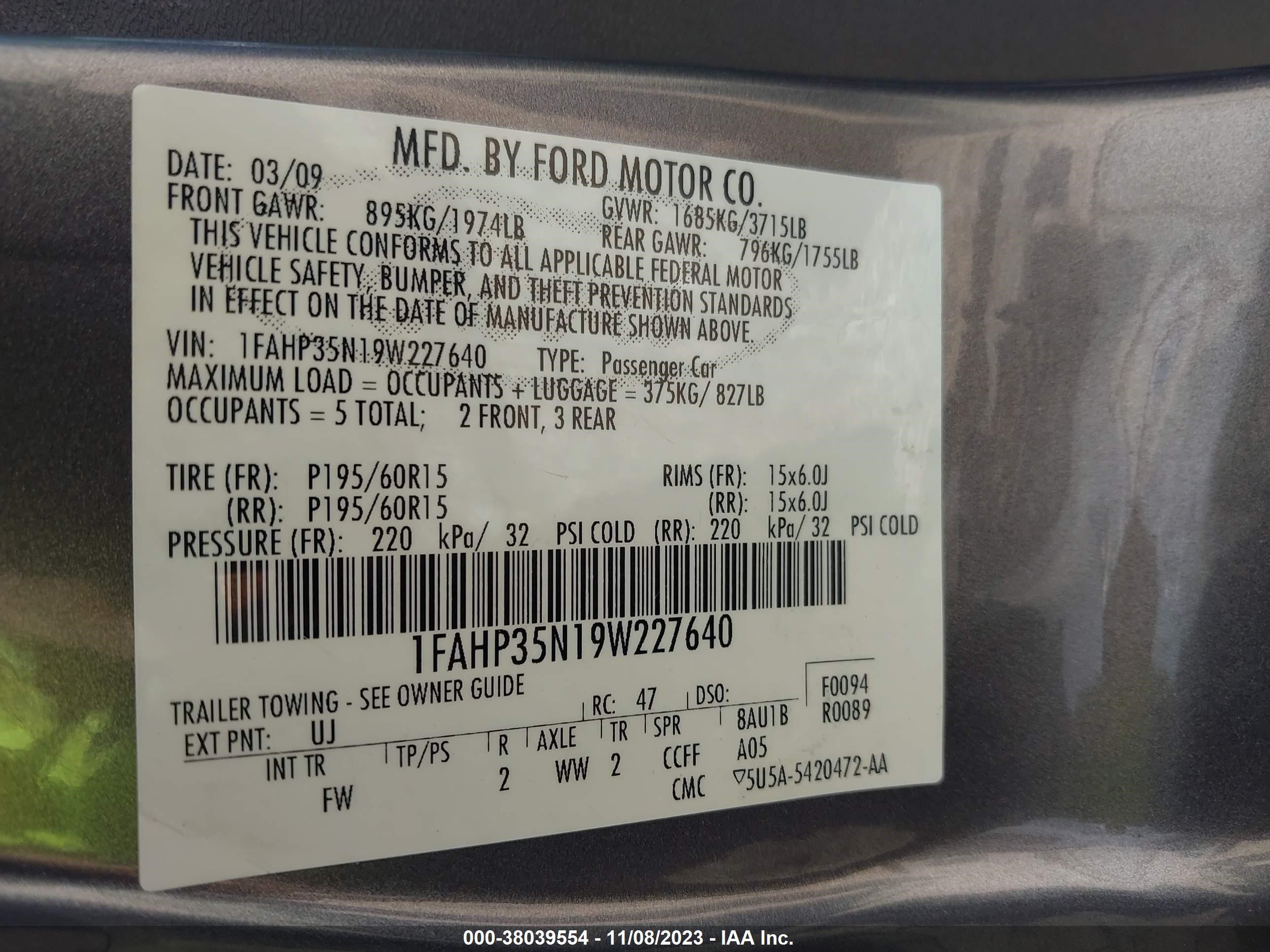 Photo 8 VIN: 1FAHP35N19W227640 - FORD FOCUS 