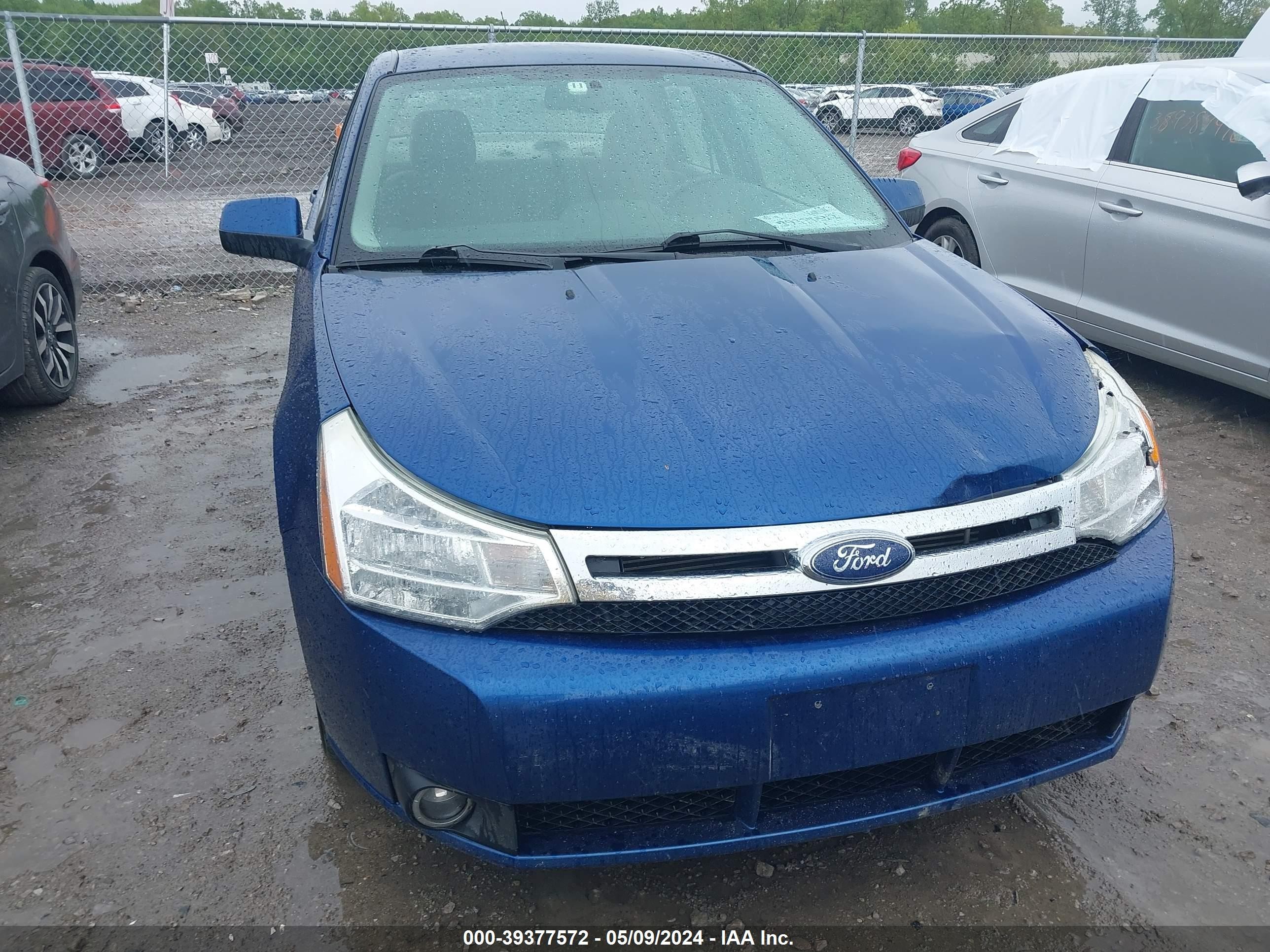 Photo 11 VIN: 1FAHP35N28W136696 - FORD FOCUS 