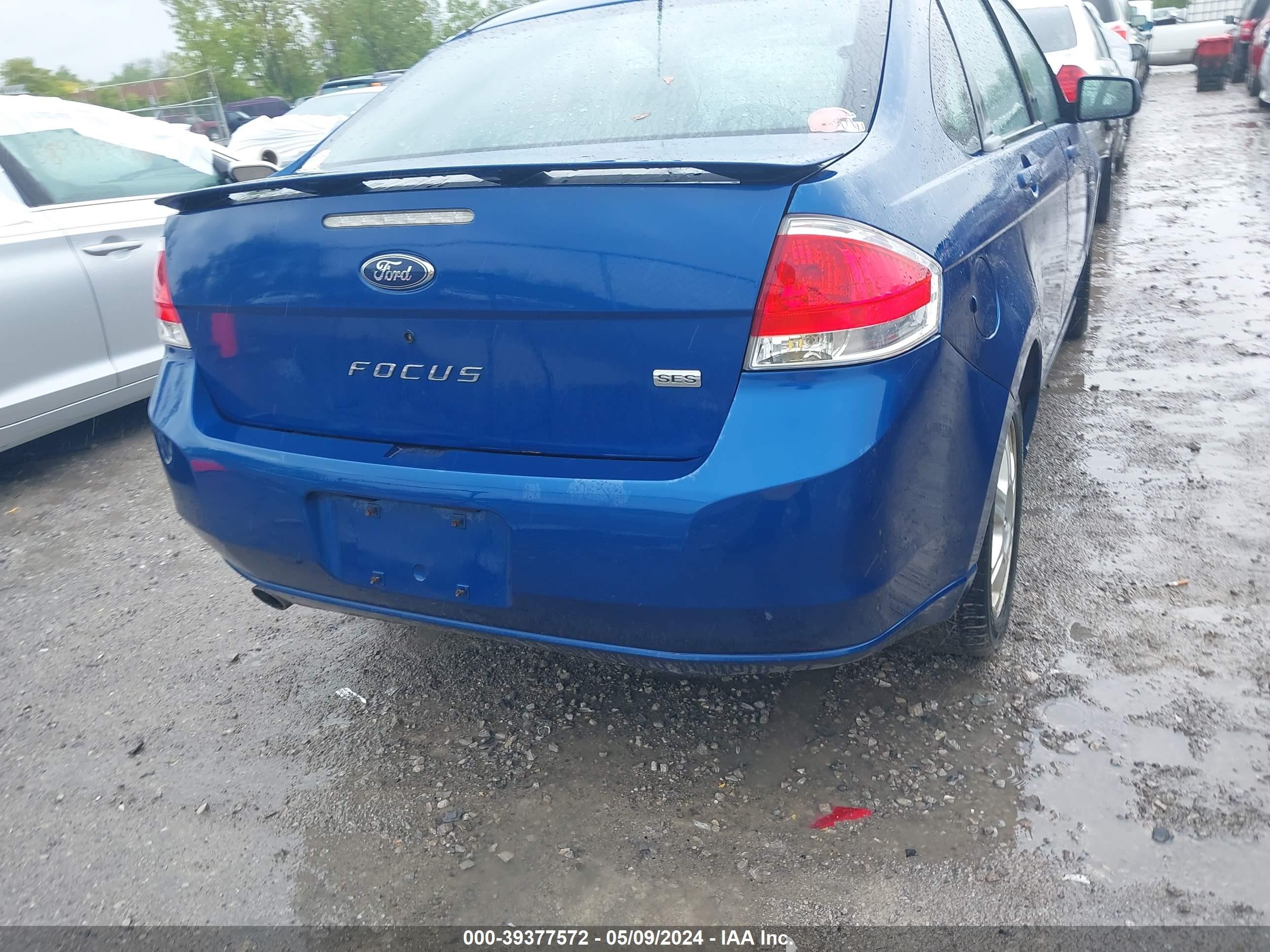 Photo 15 VIN: 1FAHP35N28W136696 - FORD FOCUS 