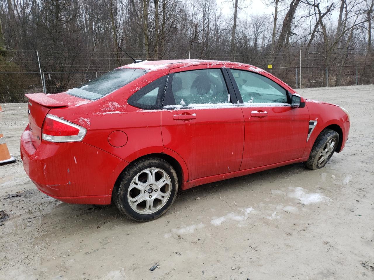 Photo 2 VIN: 1FAHP35N28W203233 - FORD FOCUS 