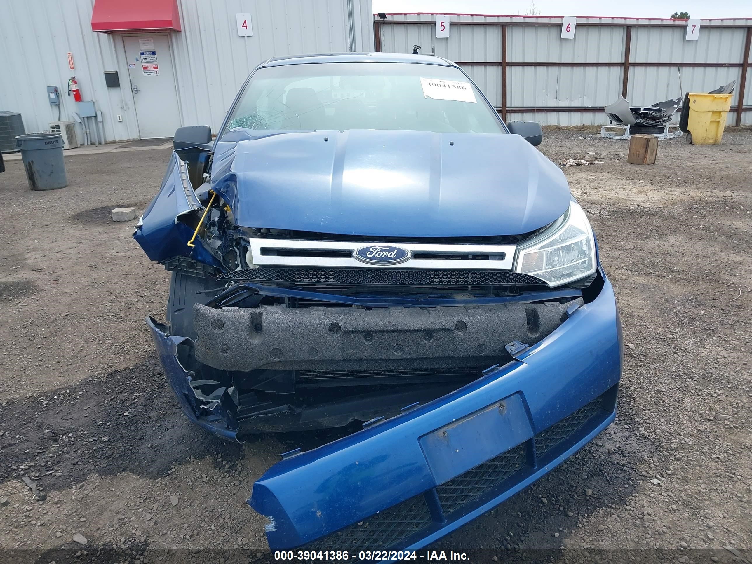 Photo 12 VIN: 1FAHP35N29W225721 - FORD FOCUS 