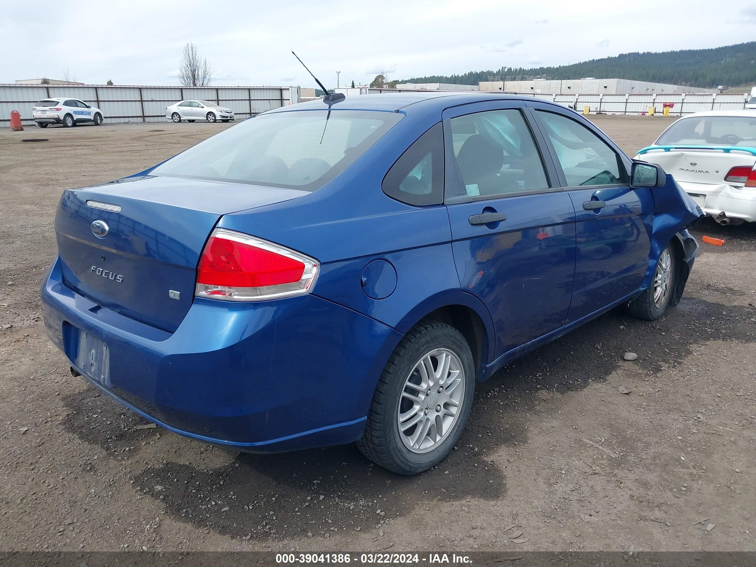 Photo 3 VIN: 1FAHP35N29W225721 - FORD FOCUS 