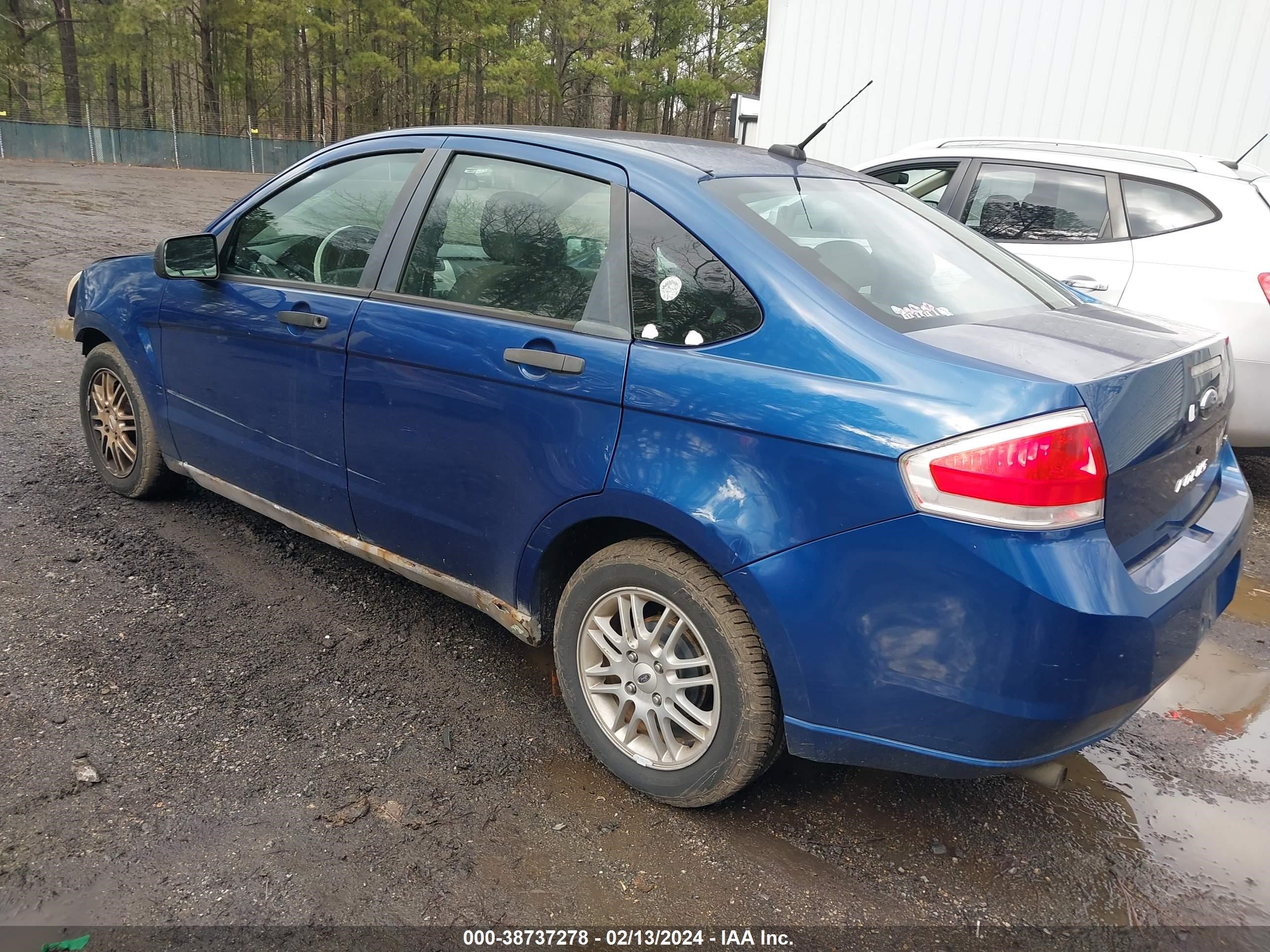 Photo 2 VIN: 1FAHP35N29W228537 - FORD FOCUS 