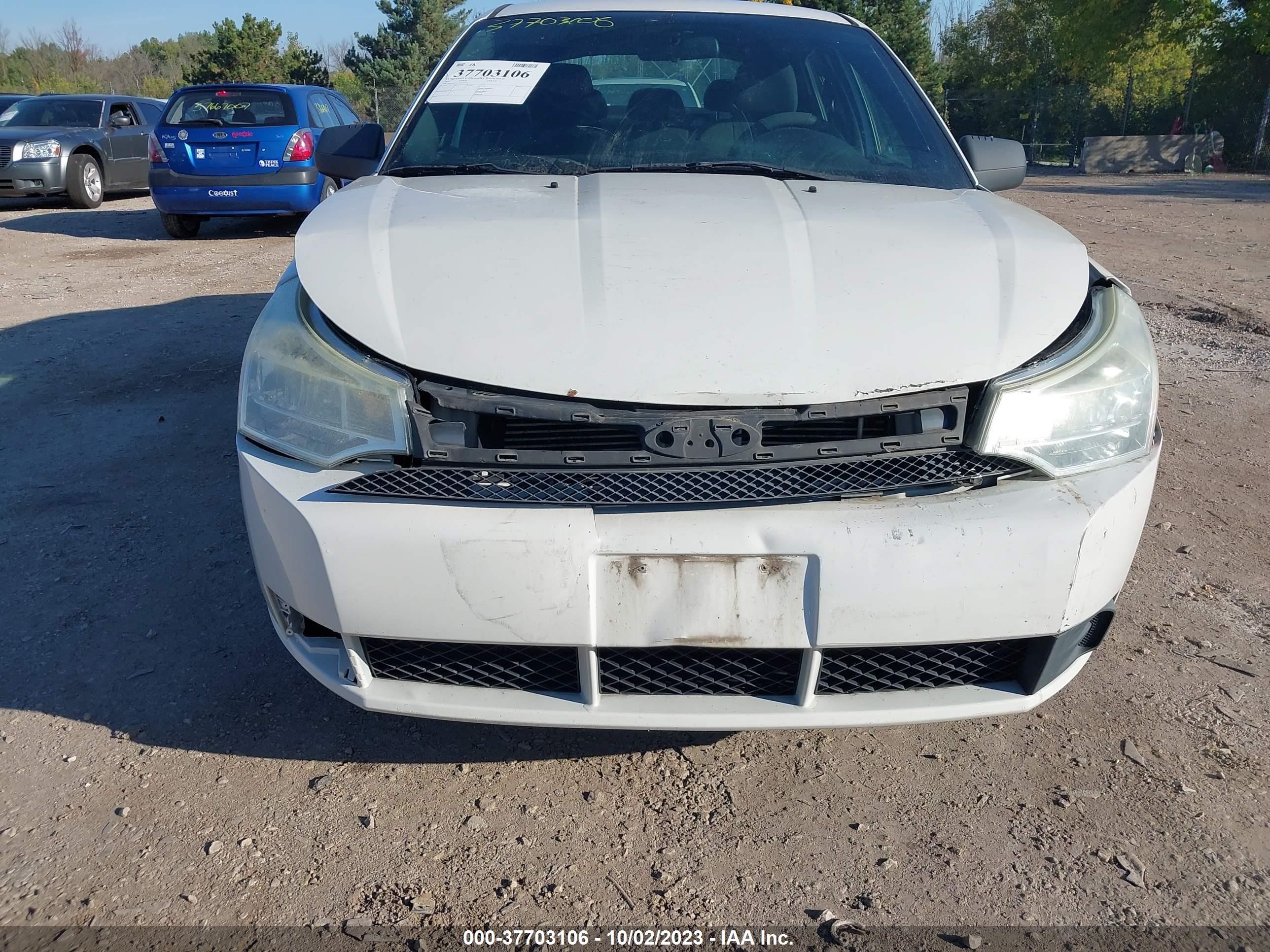 Photo 6 VIN: 1FAHP35N29W260999 - FORD FOCUS 