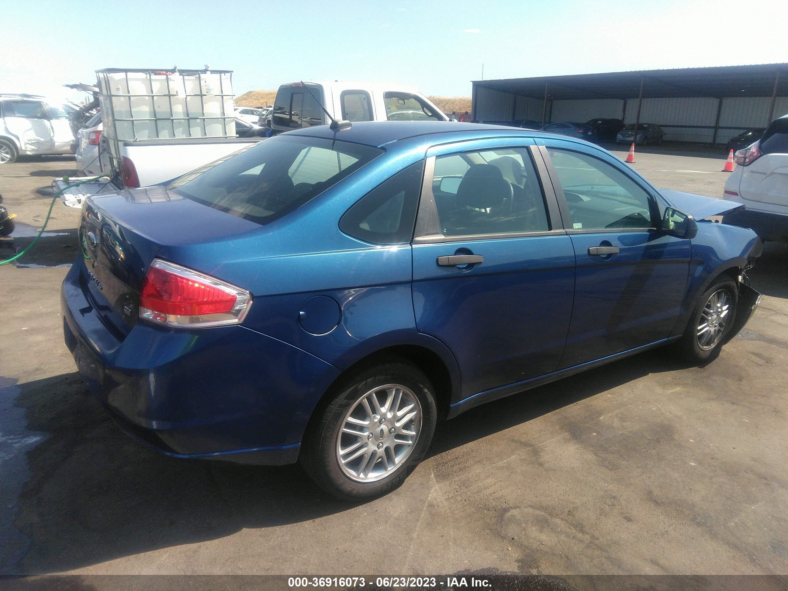 Photo 3 VIN: 1FAHP35N39W112683 - FORD FOCUS 