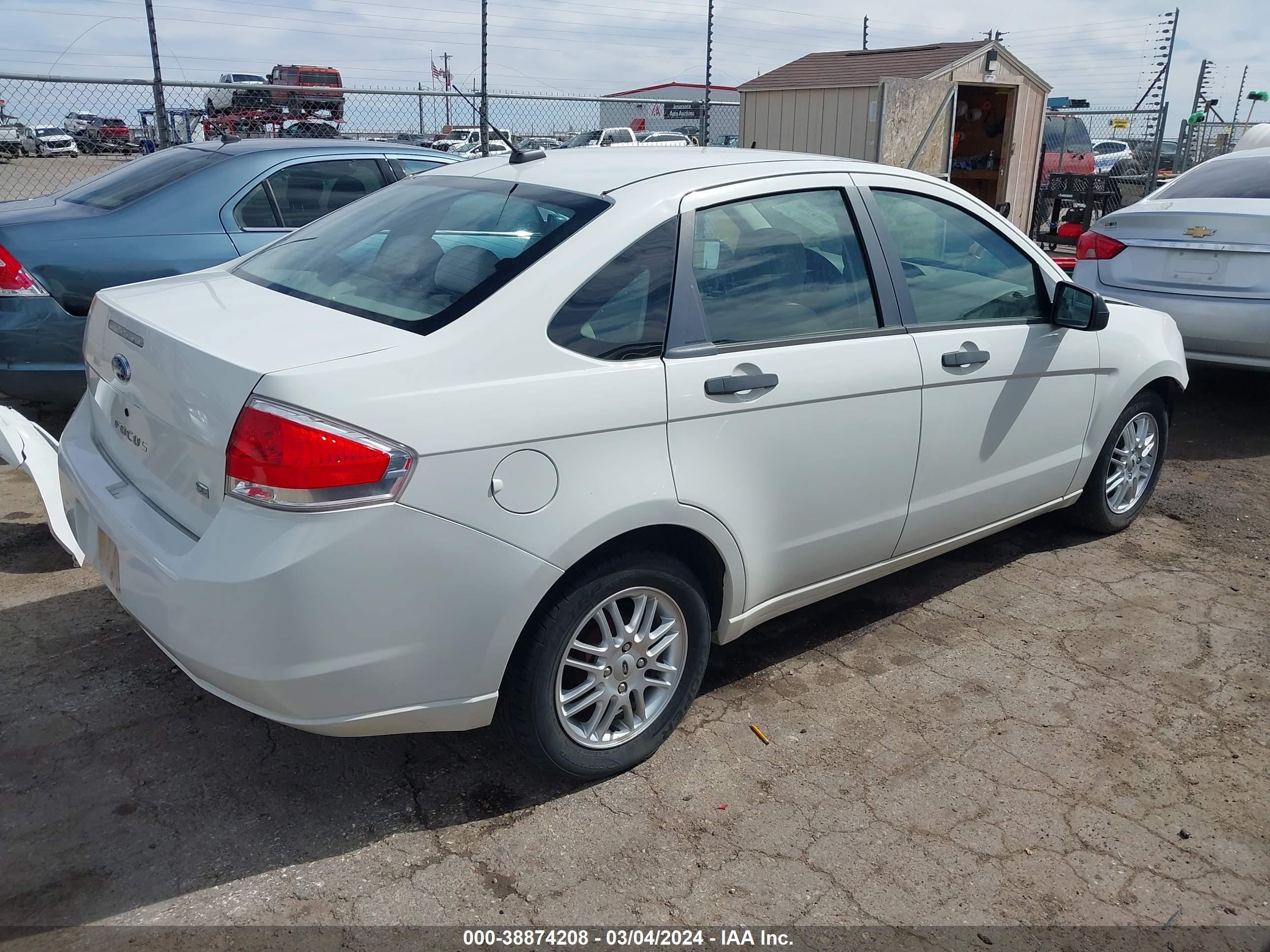 Photo 3 VIN: 1FAHP35N39W229633 - FORD FOCUS 