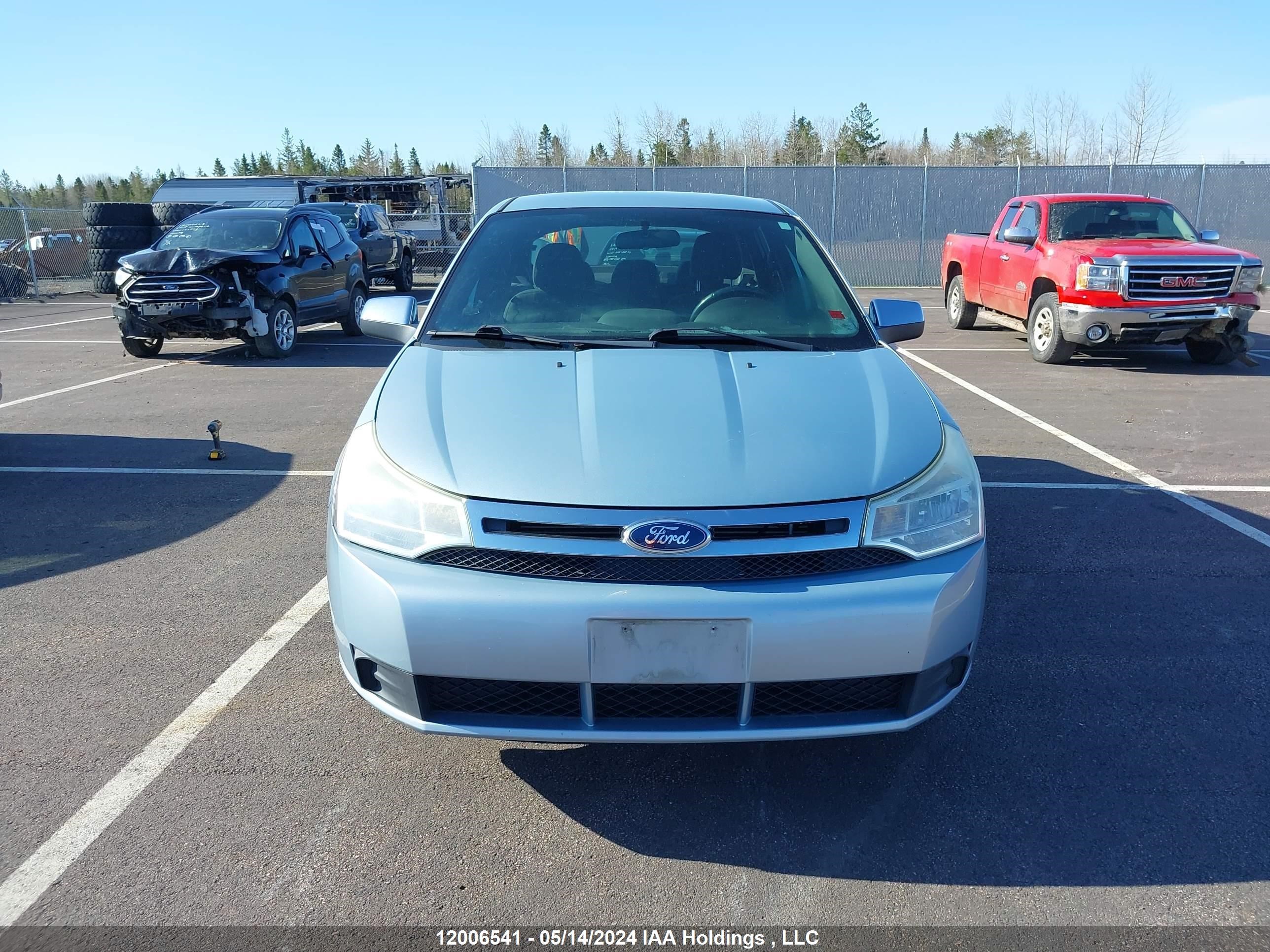 Photo 11 VIN: 1FAHP35N39W256492 - FORD FOCUS 