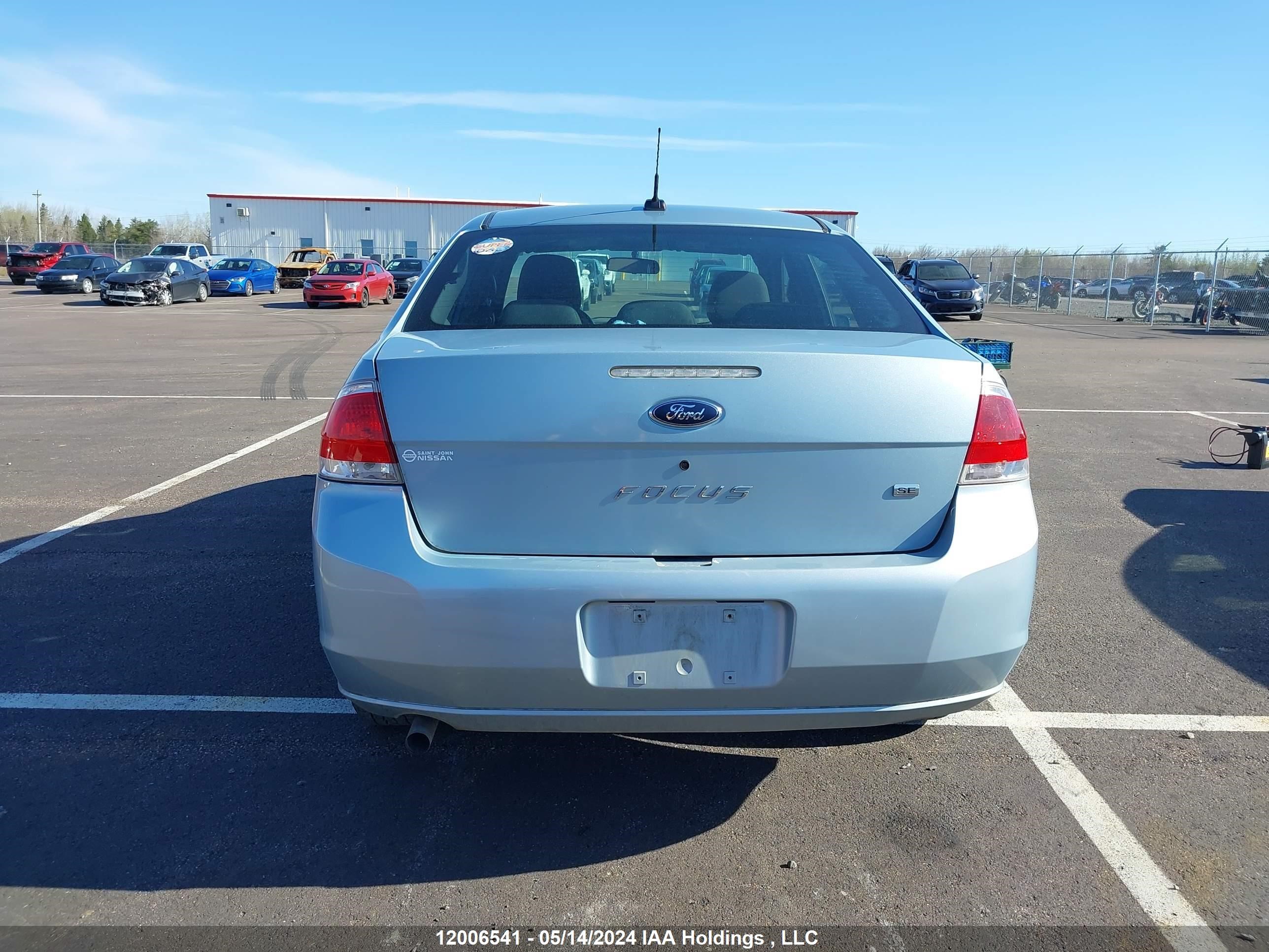 Photo 15 VIN: 1FAHP35N39W256492 - FORD FOCUS 