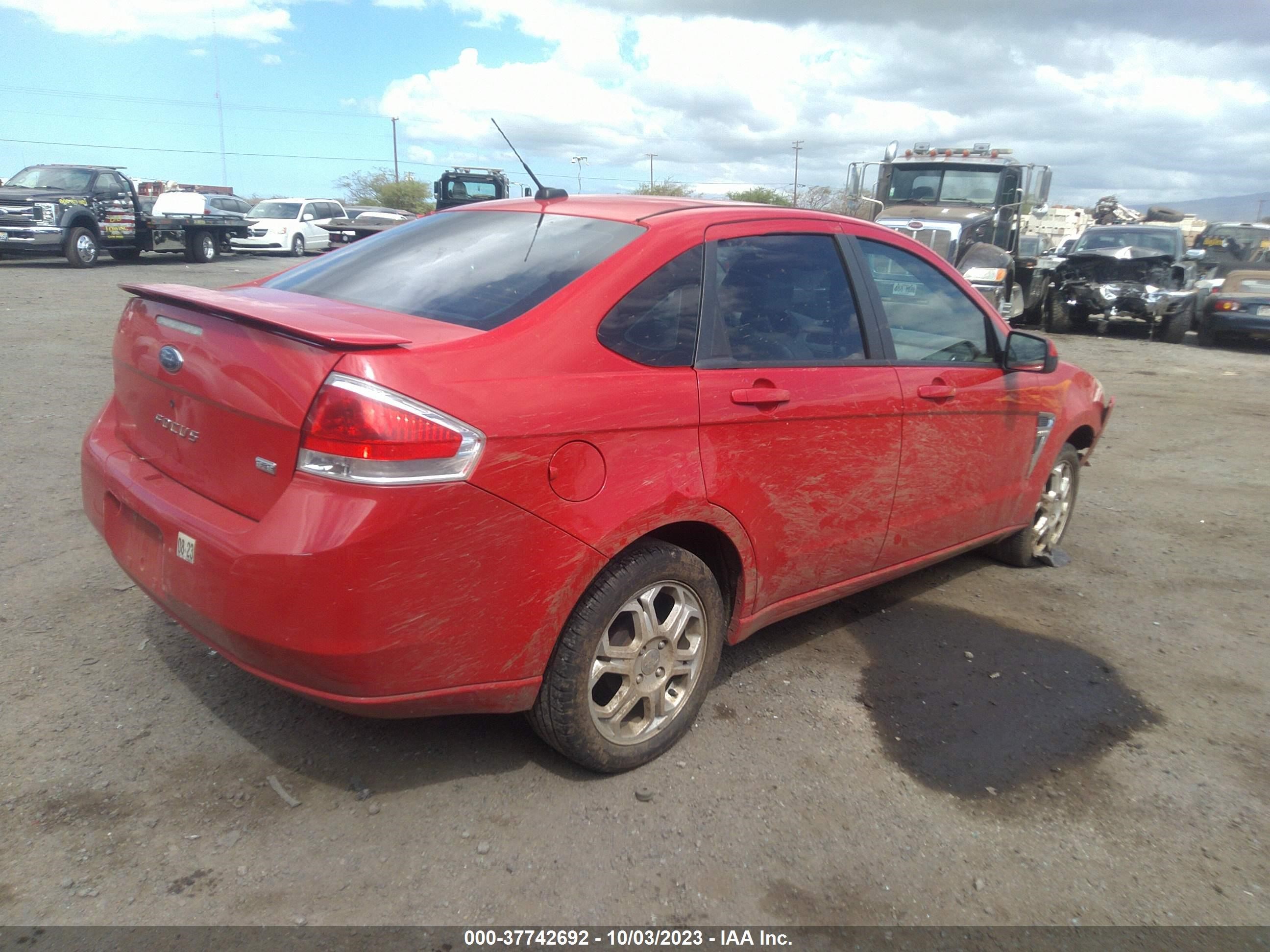 Photo 3 VIN: 1FAHP35N48W149210 - FORD FOCUS 