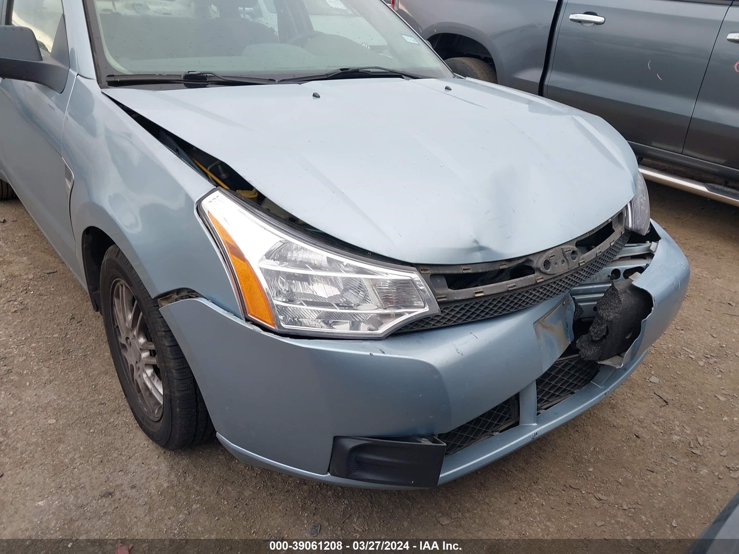 Photo 11 VIN: 1FAHP35N48W233463 - FORD FOCUS 