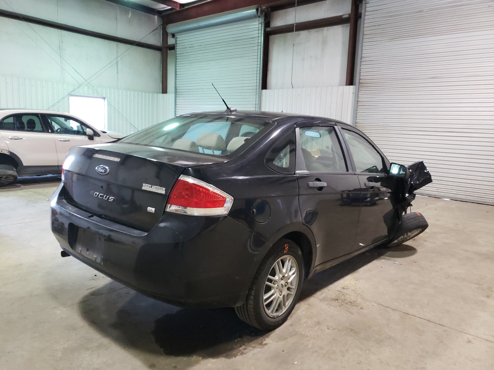 Photo 3 VIN: 1FAHP35N49W184752 - FORD FOCUS SE 