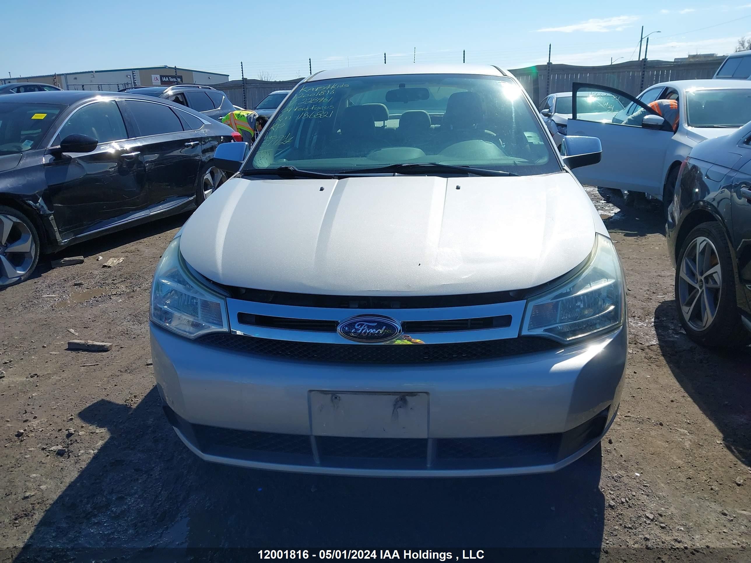 Photo 11 VIN: 1FAHP35N49W228961 - FORD FOCUS 