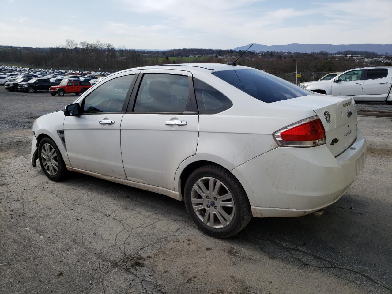 Photo 1 VIN: 1FAHP35N58W176321 - FORD FOCUS 