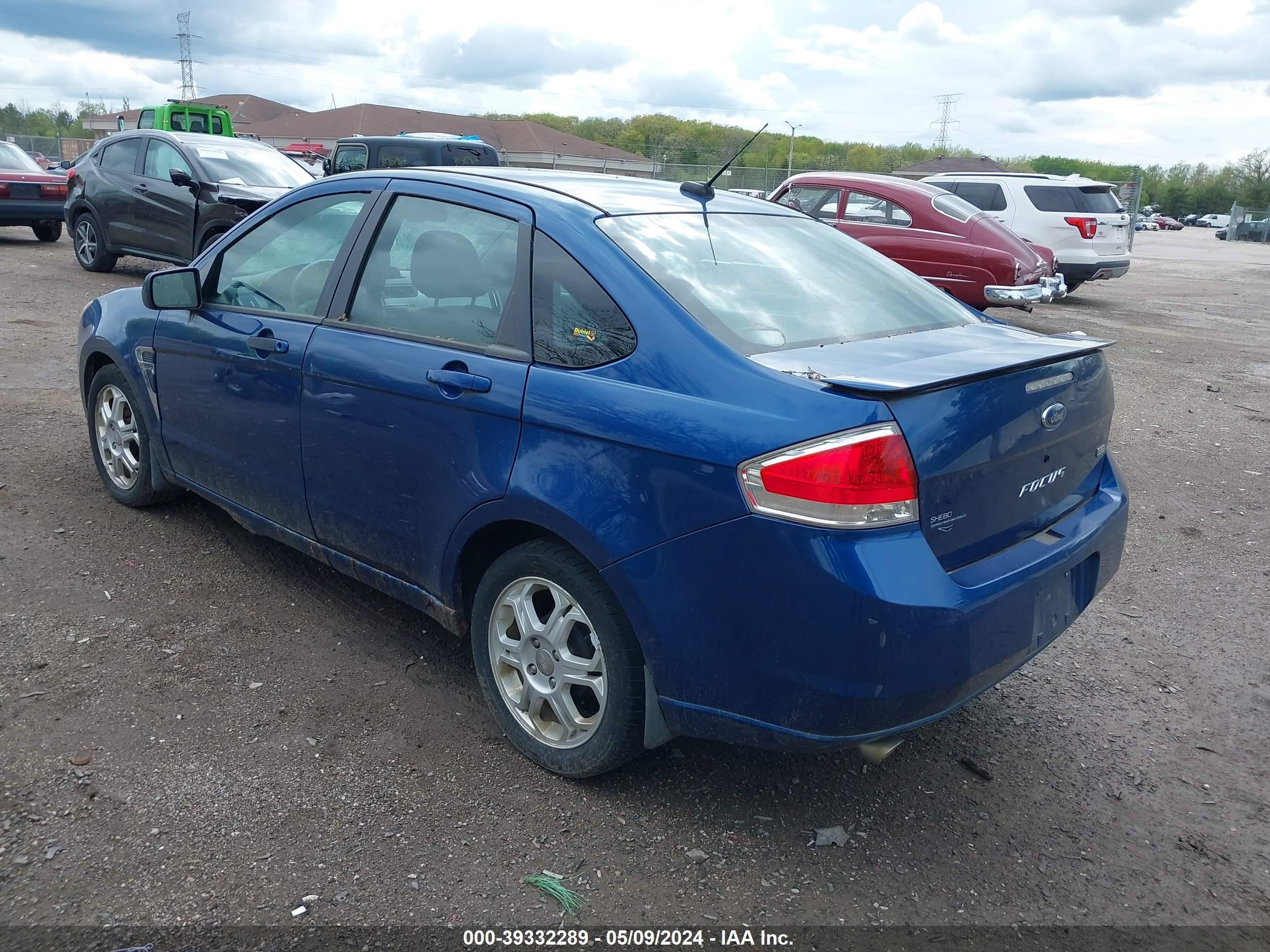 Photo 2 VIN: 1FAHP35N58W229888 - FORD FOCUS 