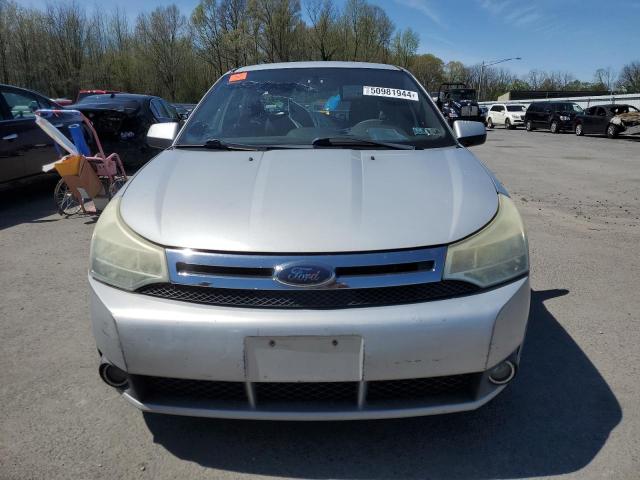 Photo 4 VIN: 1FAHP35N58W242589 - FORD FOCUS 