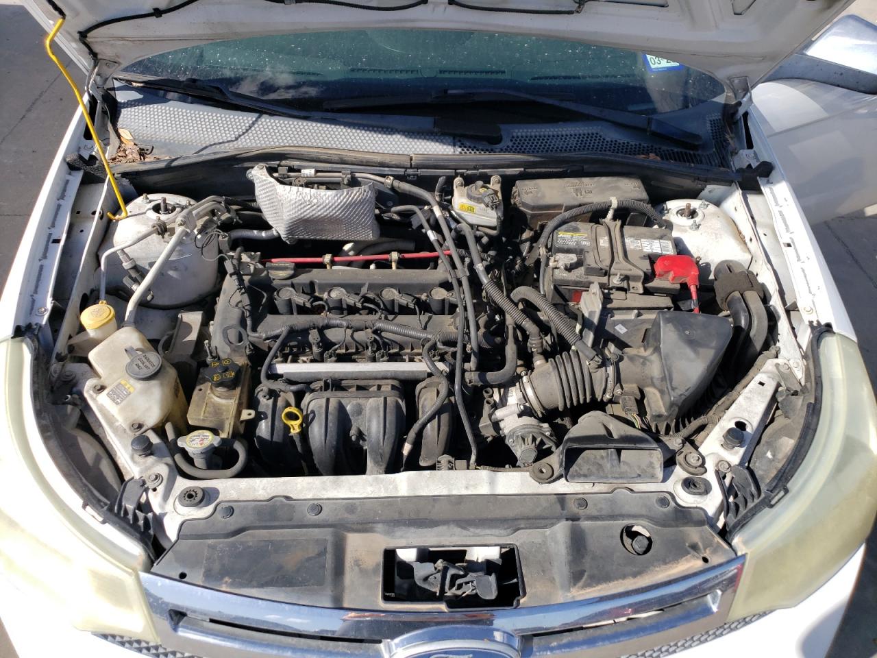 Photo 10 VIN: 1FAHP35N58W279951 - FORD FOCUS 