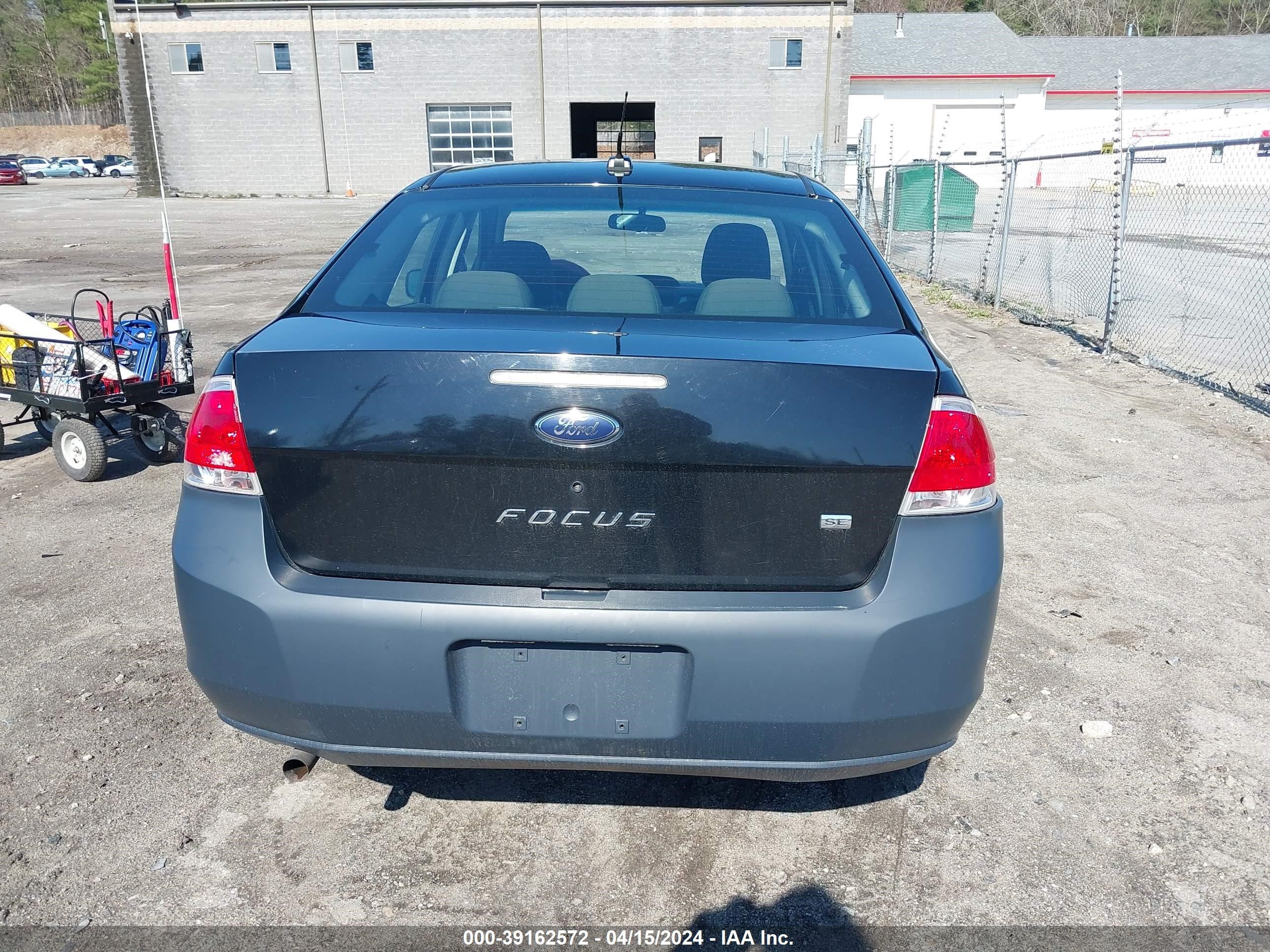 Photo 15 VIN: 1FAHP35N69W138646 - FORD FOCUS 