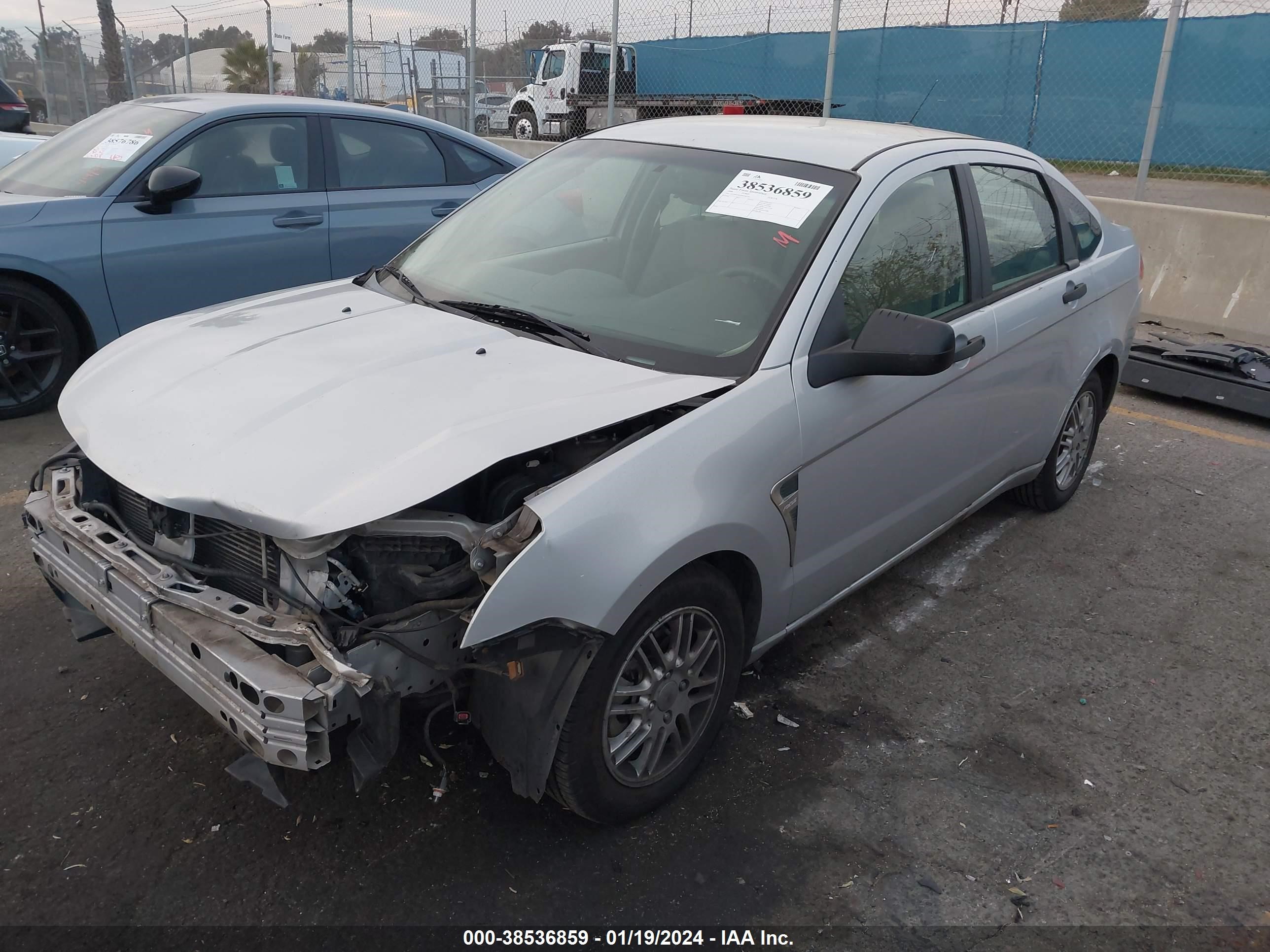 Photo 1 VIN: 1FAHP35N78W108716 - FORD FOCUS 