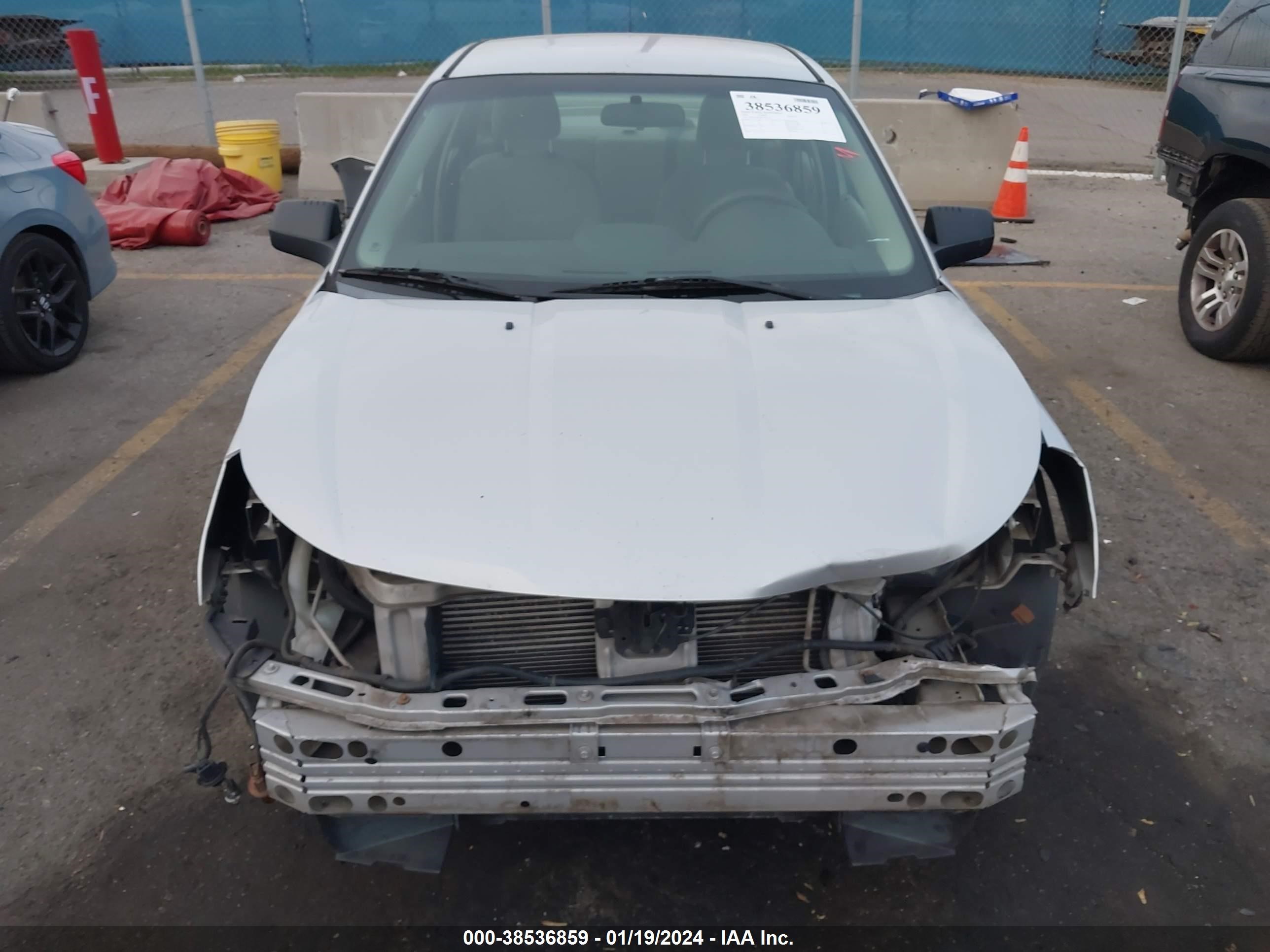 Photo 12 VIN: 1FAHP35N78W108716 - FORD FOCUS 