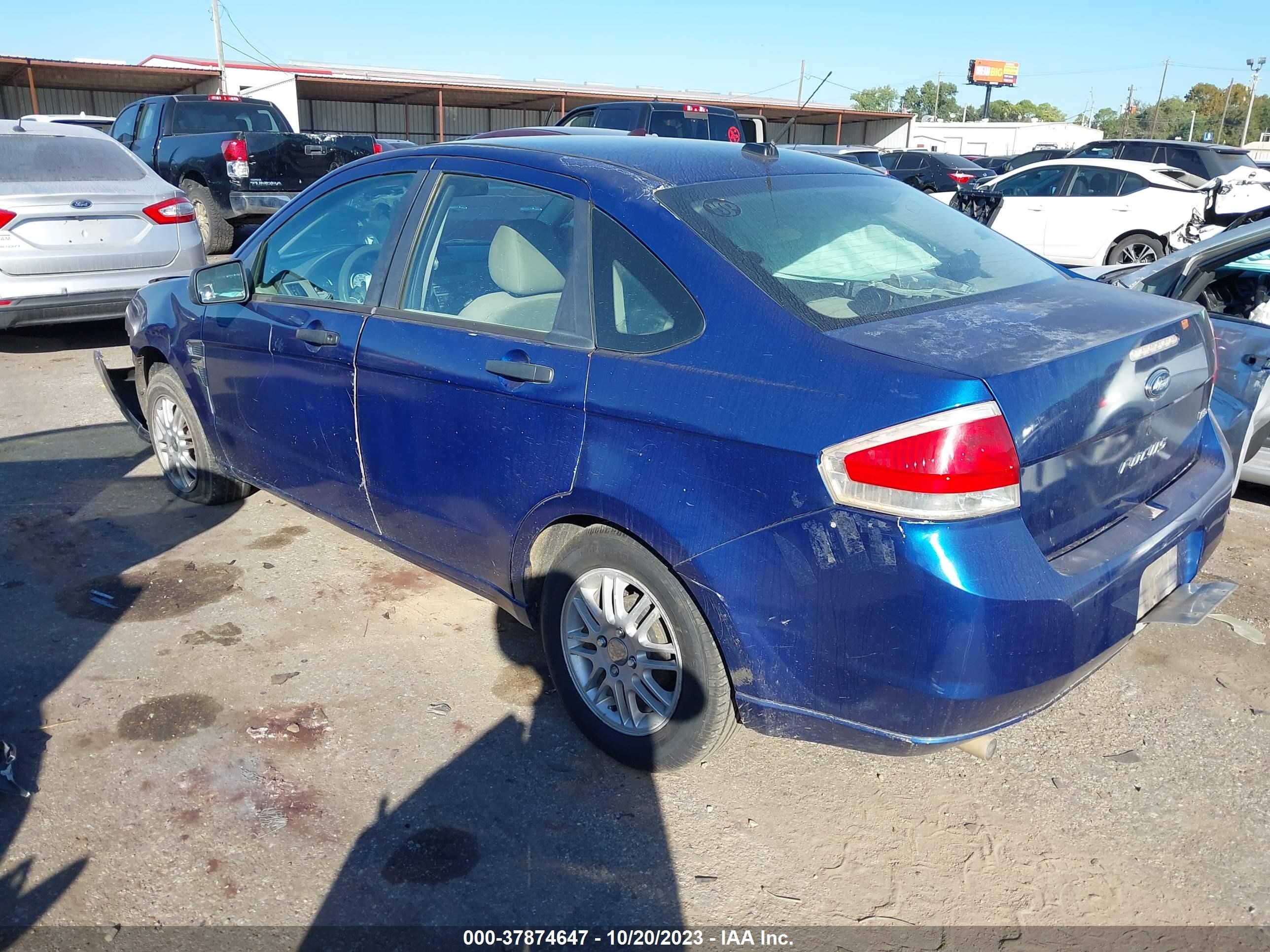 Photo 2 VIN: 1FAHP35N78W257031 - FORD FOCUS 