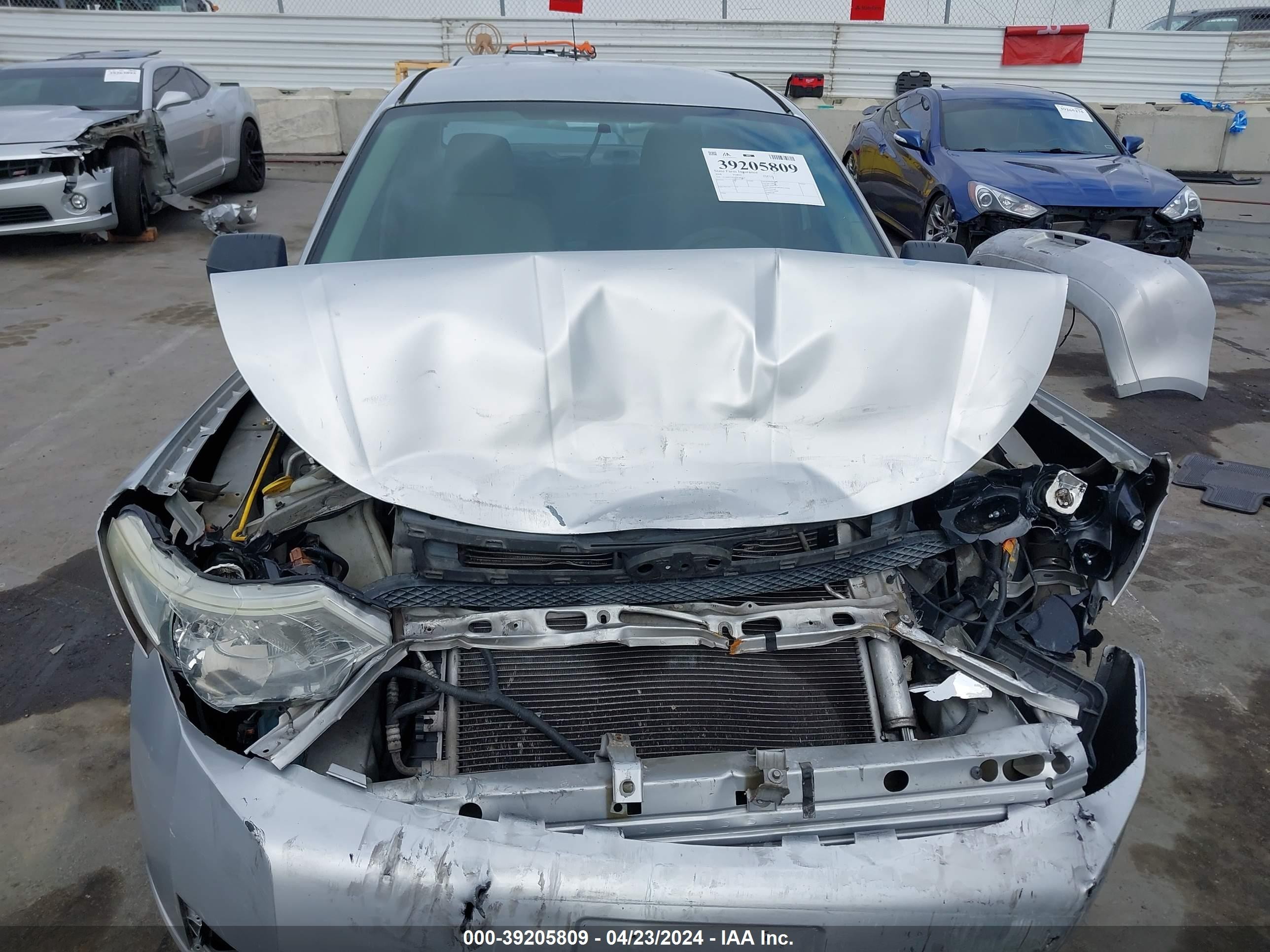 Photo 12 VIN: 1FAHP35N78W266456 - FORD FOCUS 