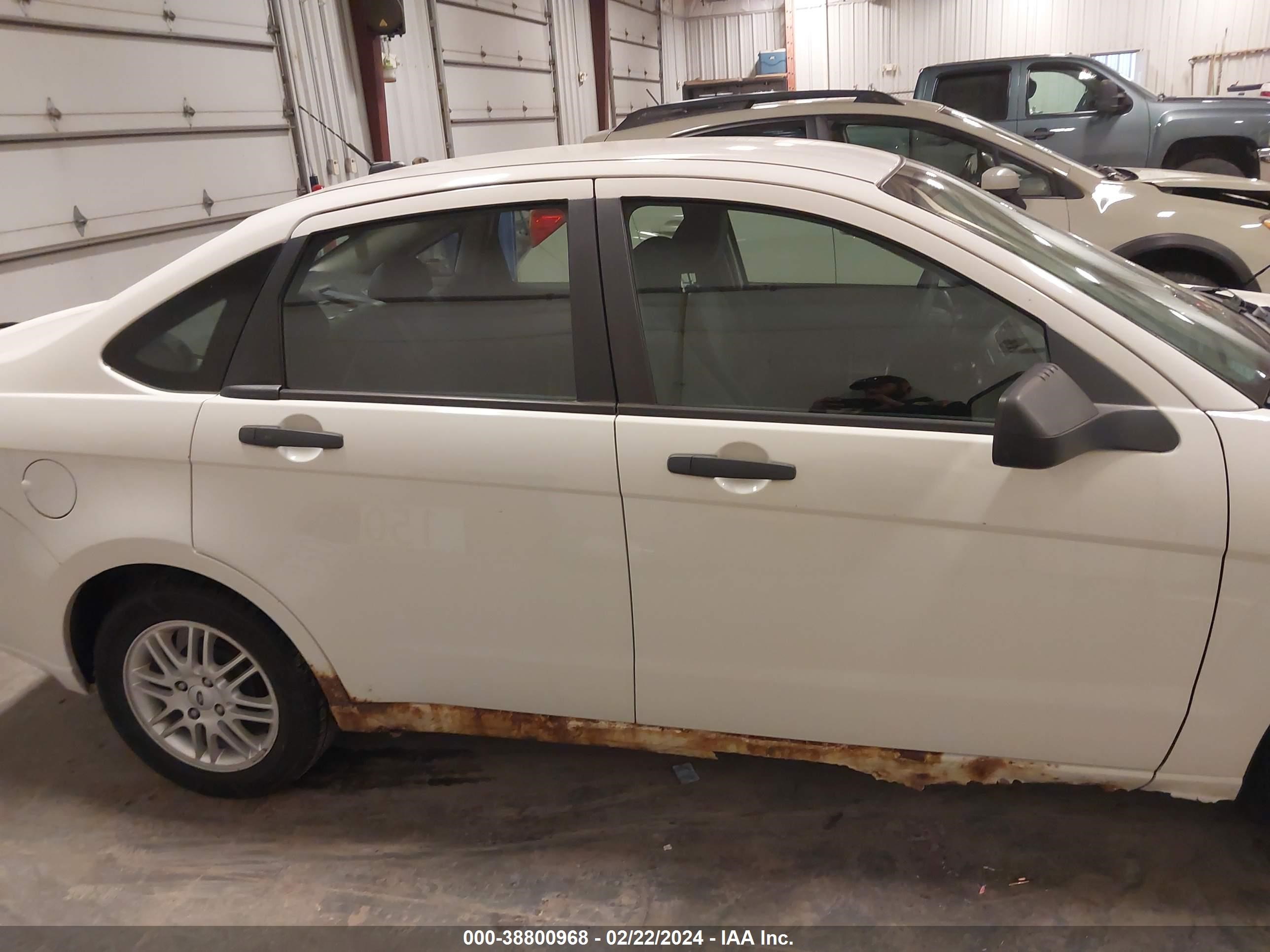 Photo 13 VIN: 1FAHP35N79W162809 - FORD FOCUS 