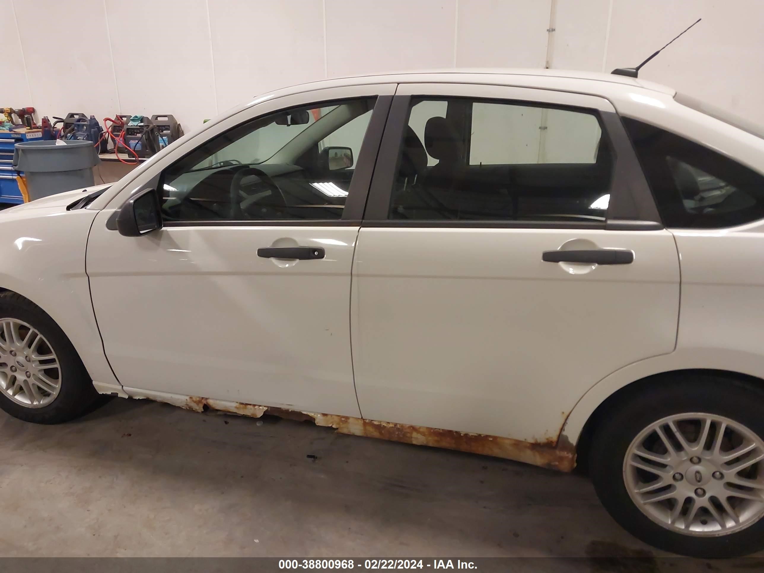 Photo 14 VIN: 1FAHP35N79W162809 - FORD FOCUS 