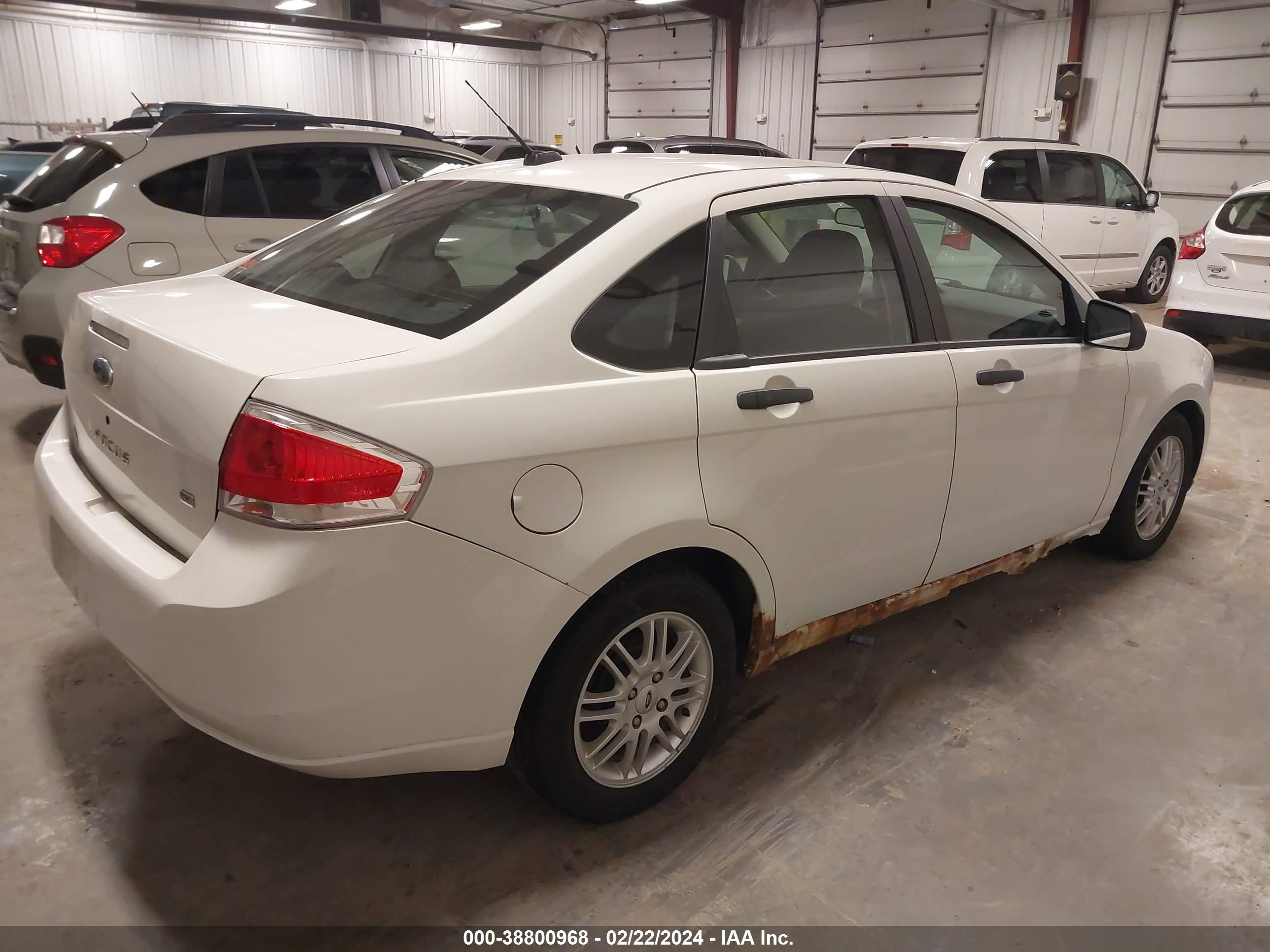 Photo 3 VIN: 1FAHP35N79W162809 - FORD FOCUS 