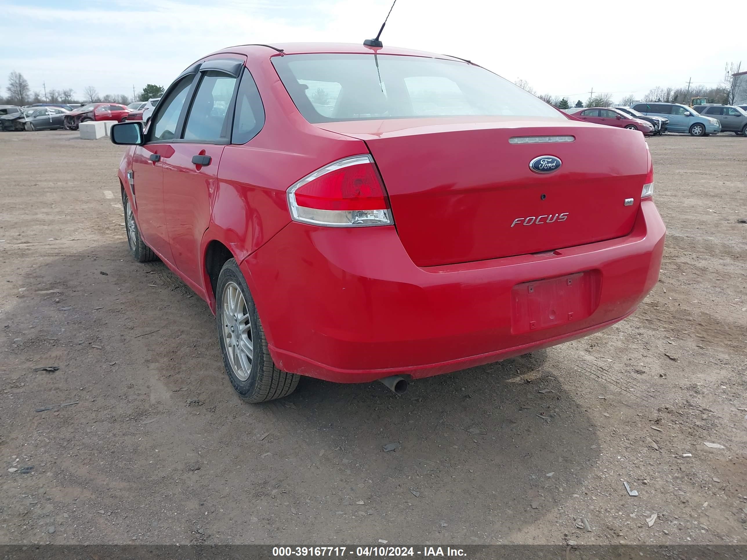 Photo 2 VIN: 1FAHP35N88W145273 - FORD FOCUS 