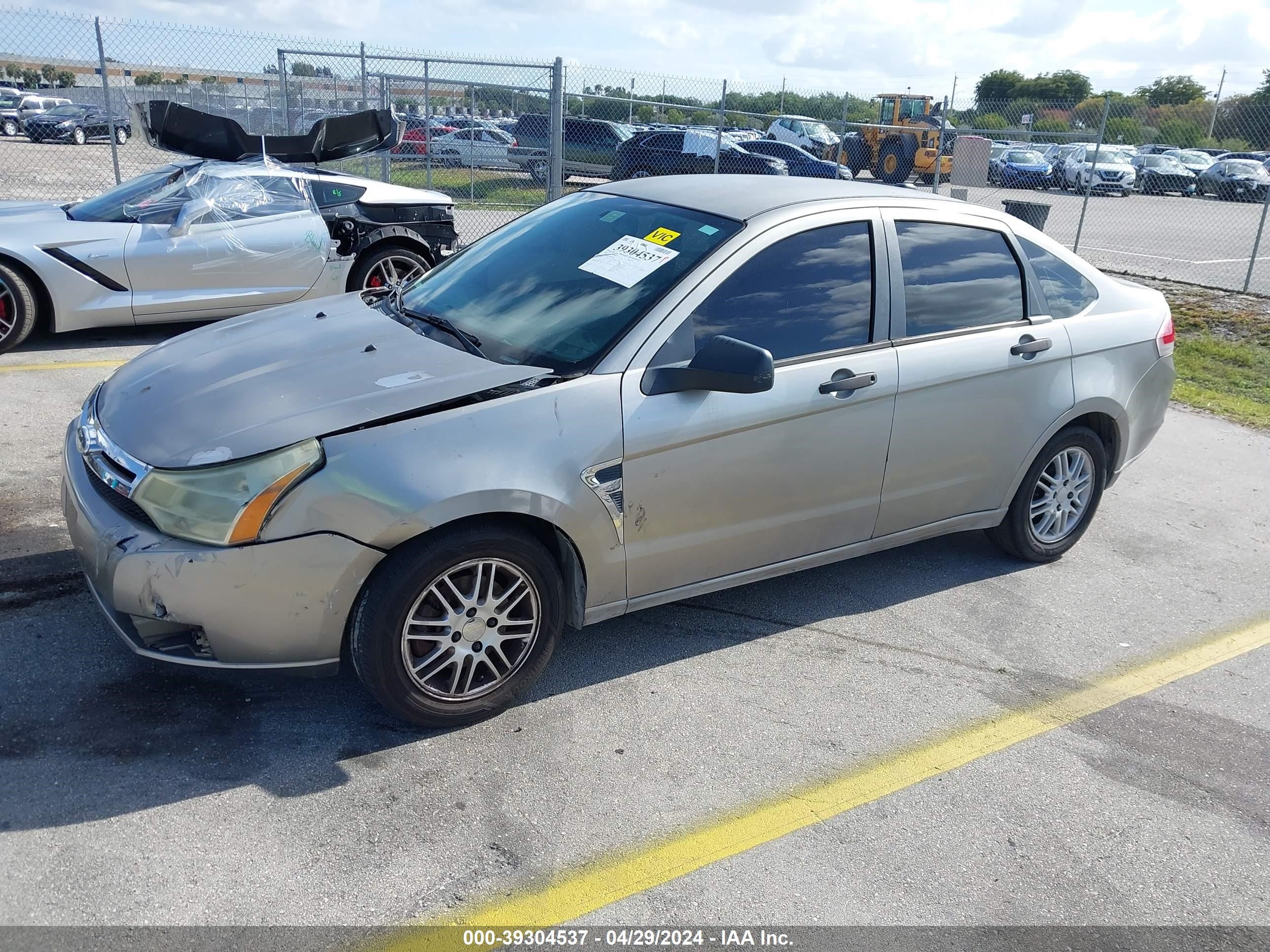 Photo 1 VIN: 1FAHP35N88W161277 - FORD FOCUS 