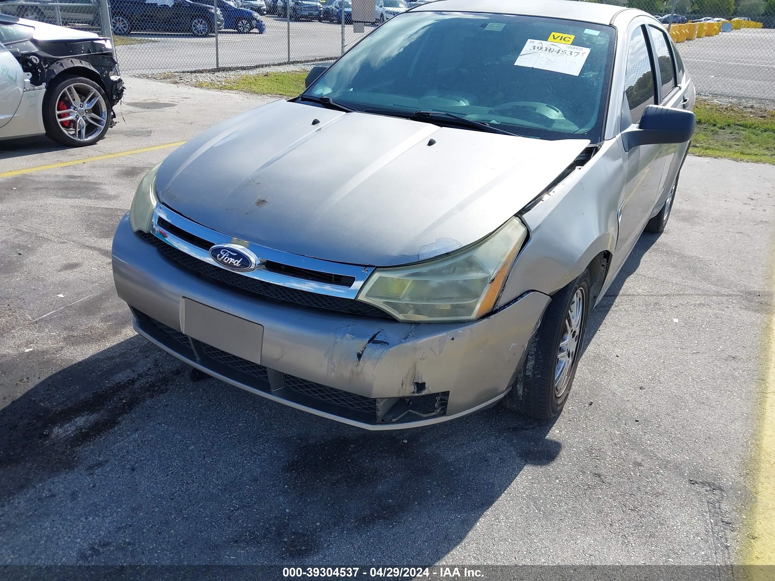 Photo 5 VIN: 1FAHP35N88W161277 - FORD FOCUS 