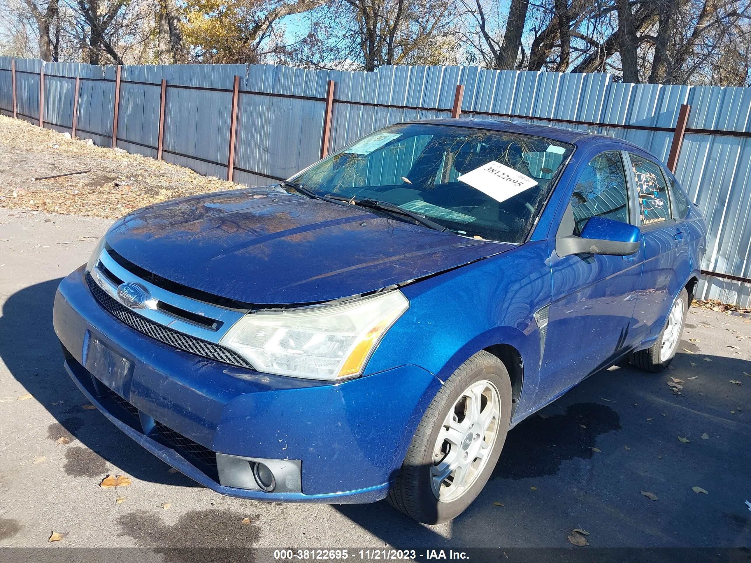 Photo 1 VIN: 1FAHP35N88W187524 - FORD FOCUS 