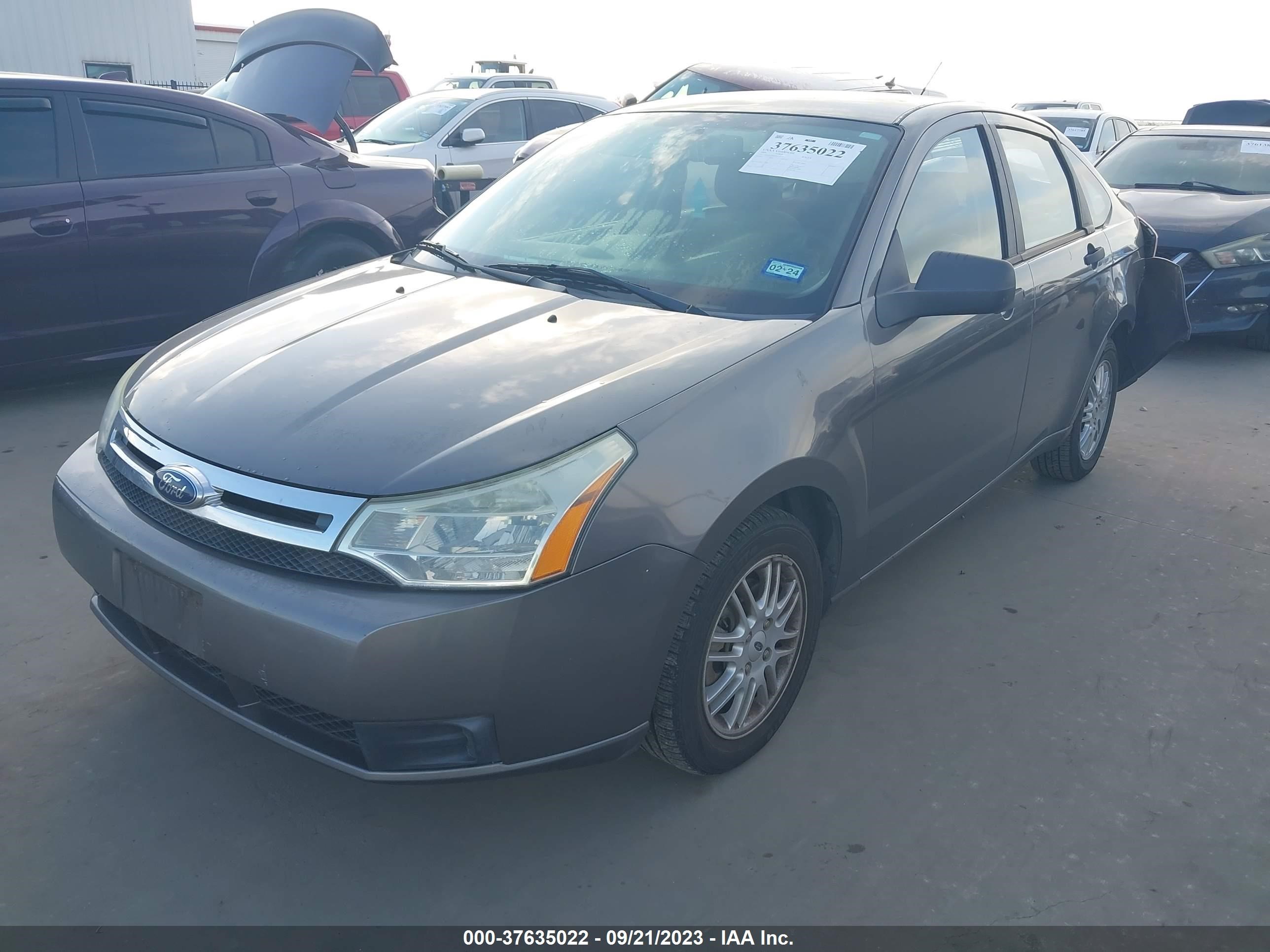 Photo 1 VIN: 1FAHP35N89W173110 - FORD FOCUS 