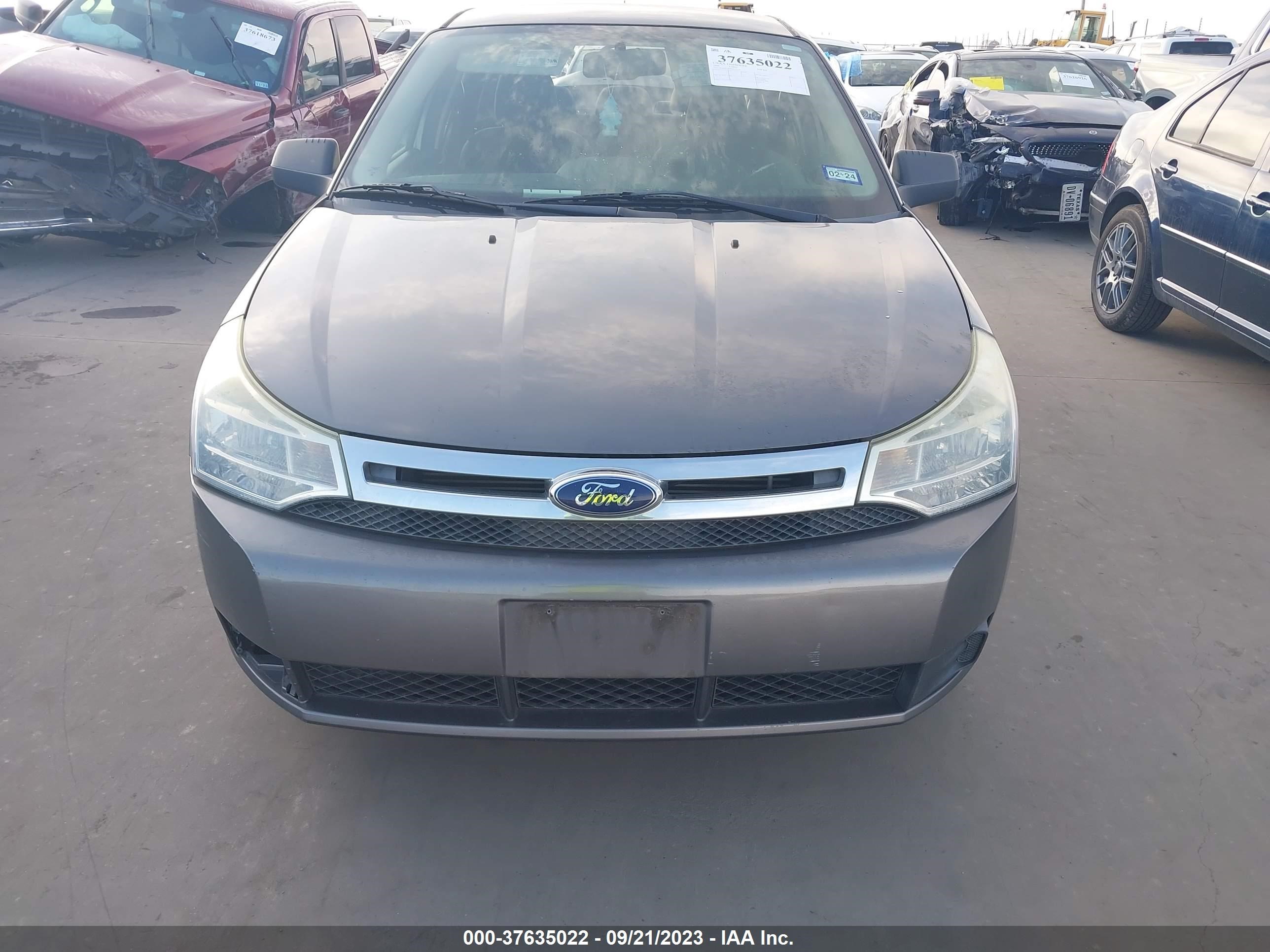 Photo 11 VIN: 1FAHP35N89W173110 - FORD FOCUS 