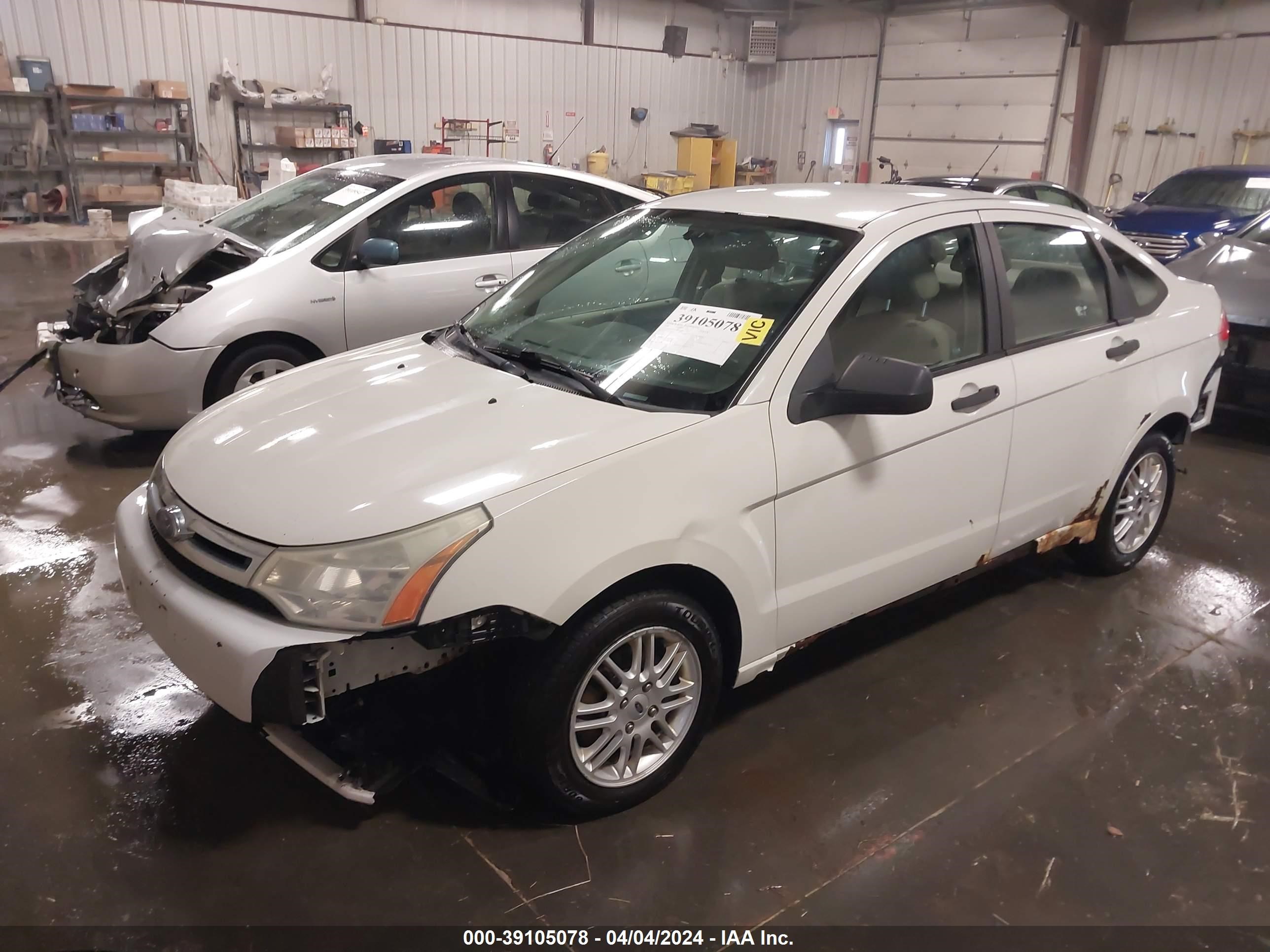 Photo 1 VIN: 1FAHP35N89W255371 - FORD FOCUS 