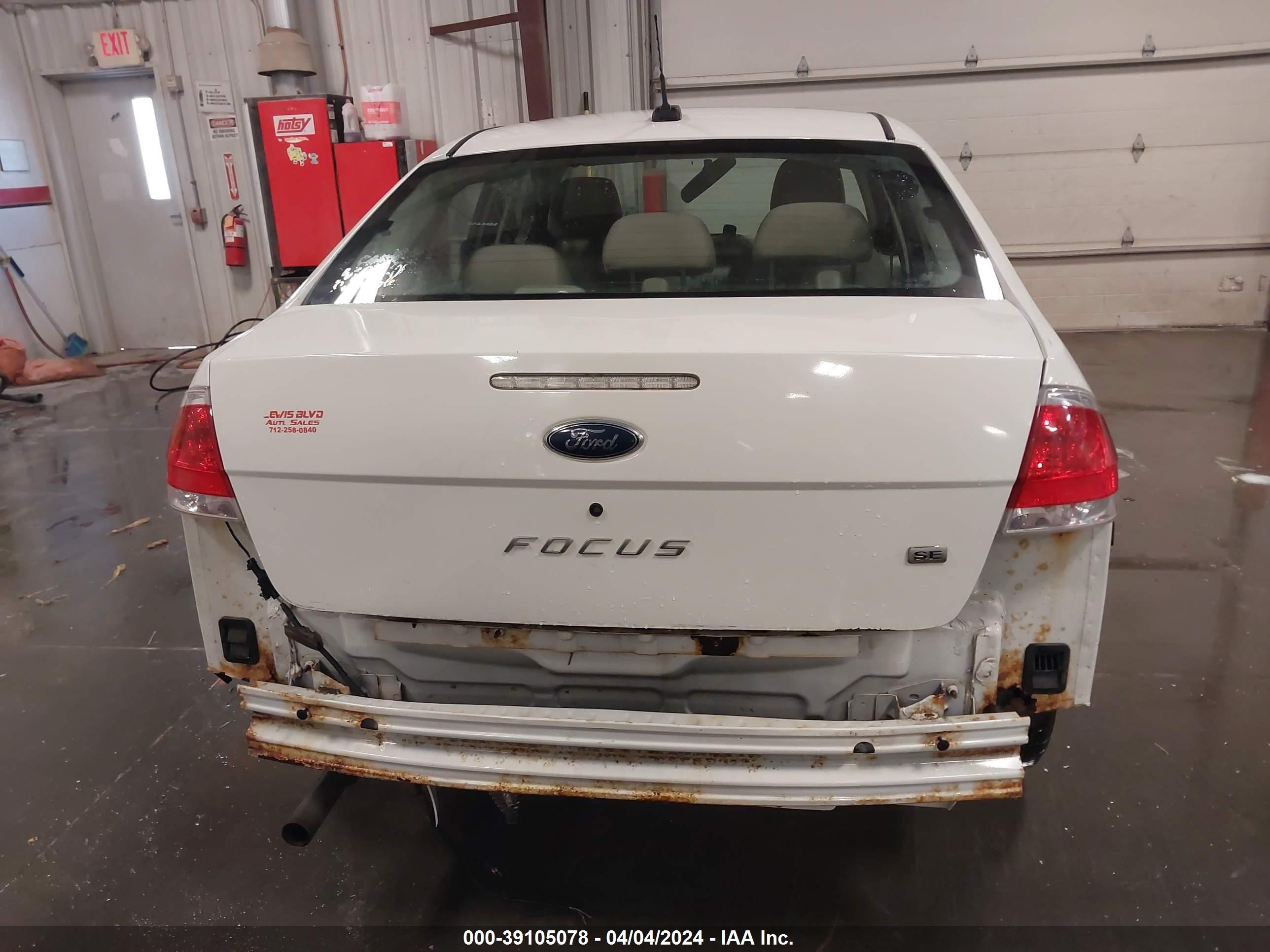 Photo 15 VIN: 1FAHP35N89W255371 - FORD FOCUS 