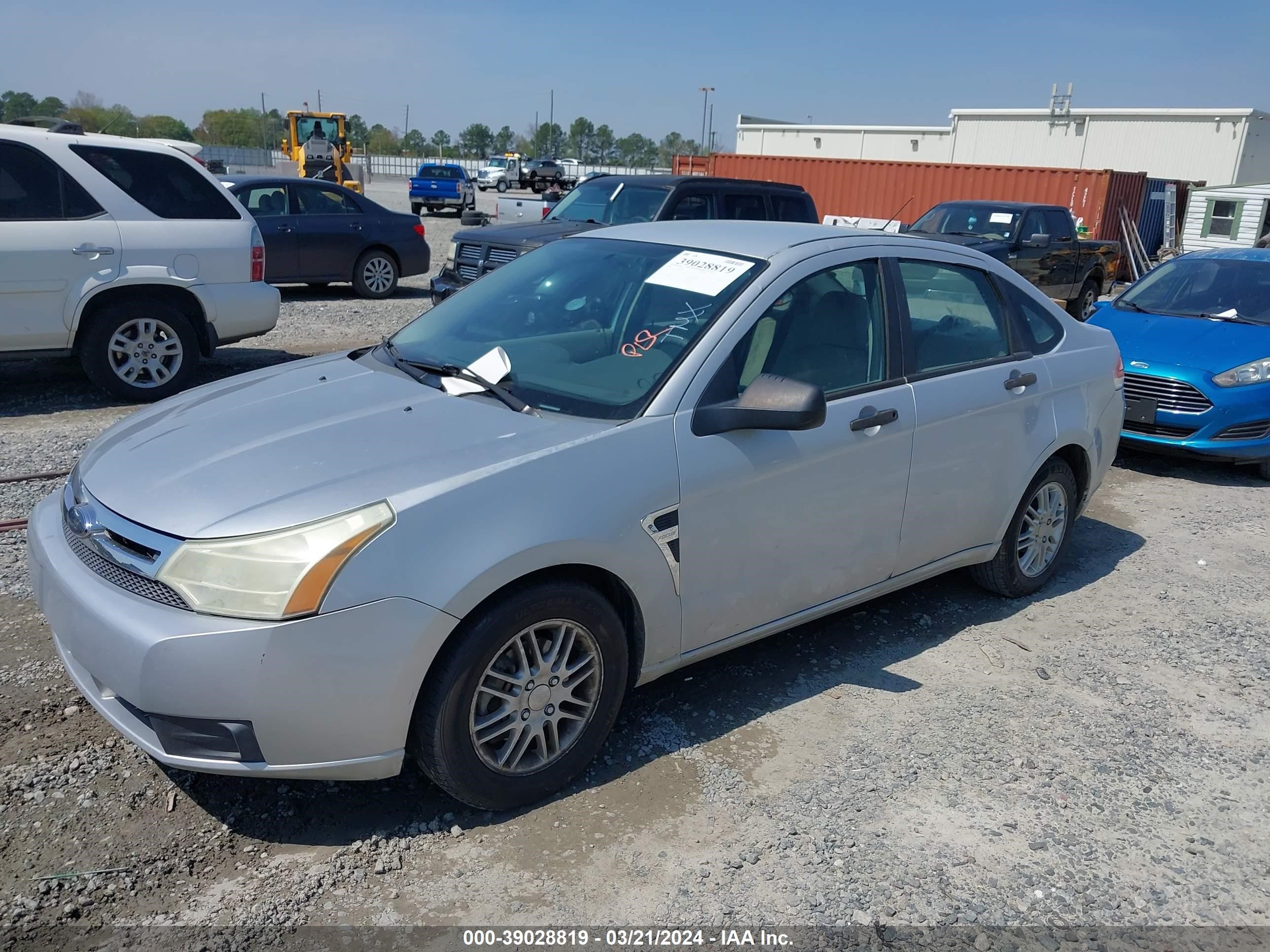 Photo 1 VIN: 1FAHP35N98W183871 - FORD FOCUS 