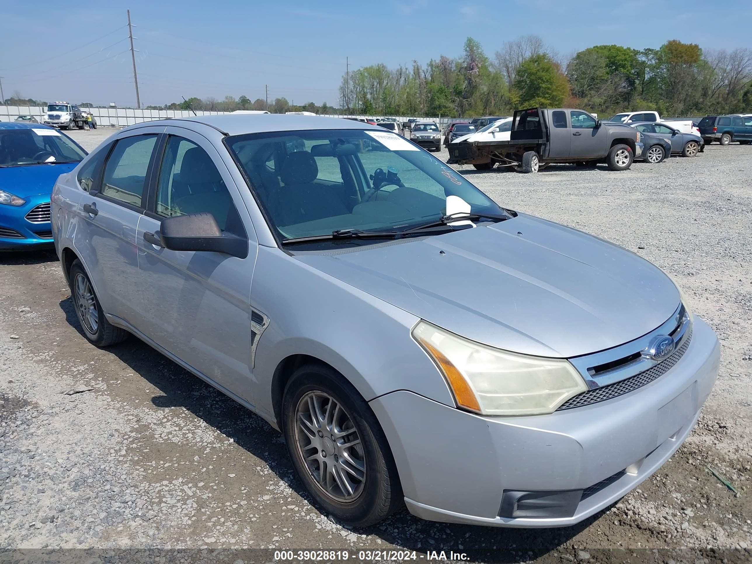 Photo 5 VIN: 1FAHP35N98W183871 - FORD FOCUS 