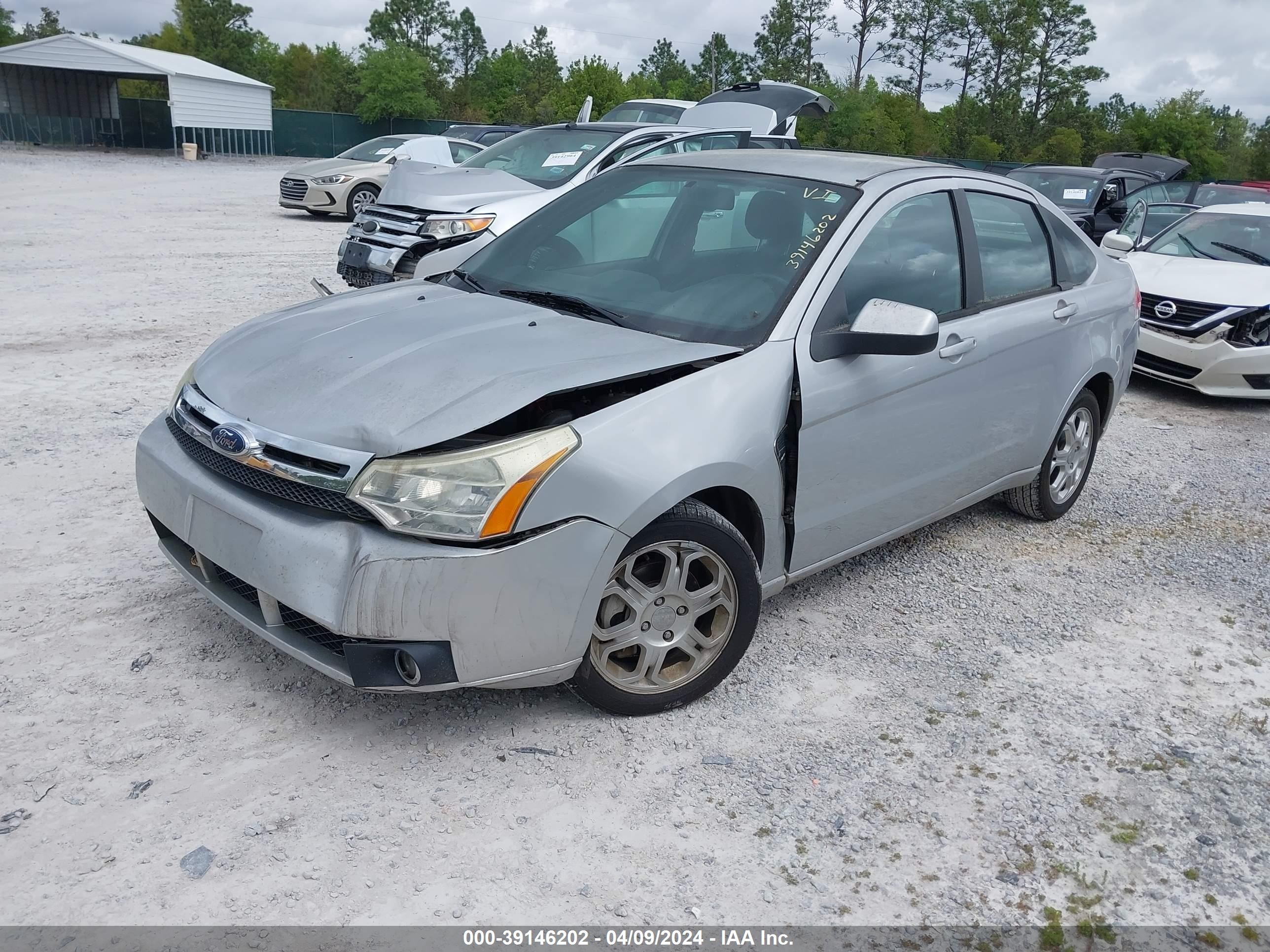 Photo 1 VIN: 1FAHP35N98W216271 - FORD FOCUS 