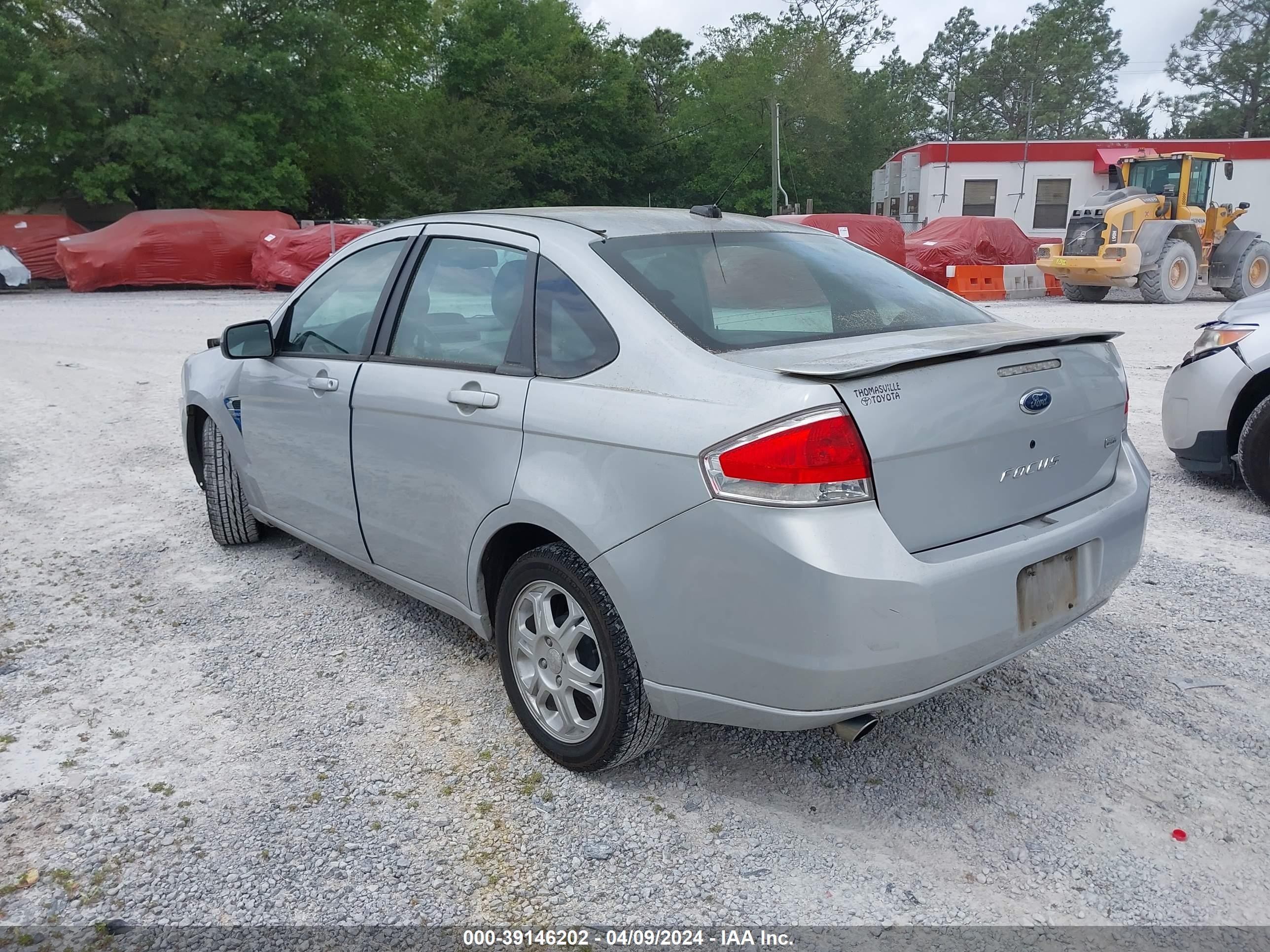 Photo 2 VIN: 1FAHP35N98W216271 - FORD FOCUS 