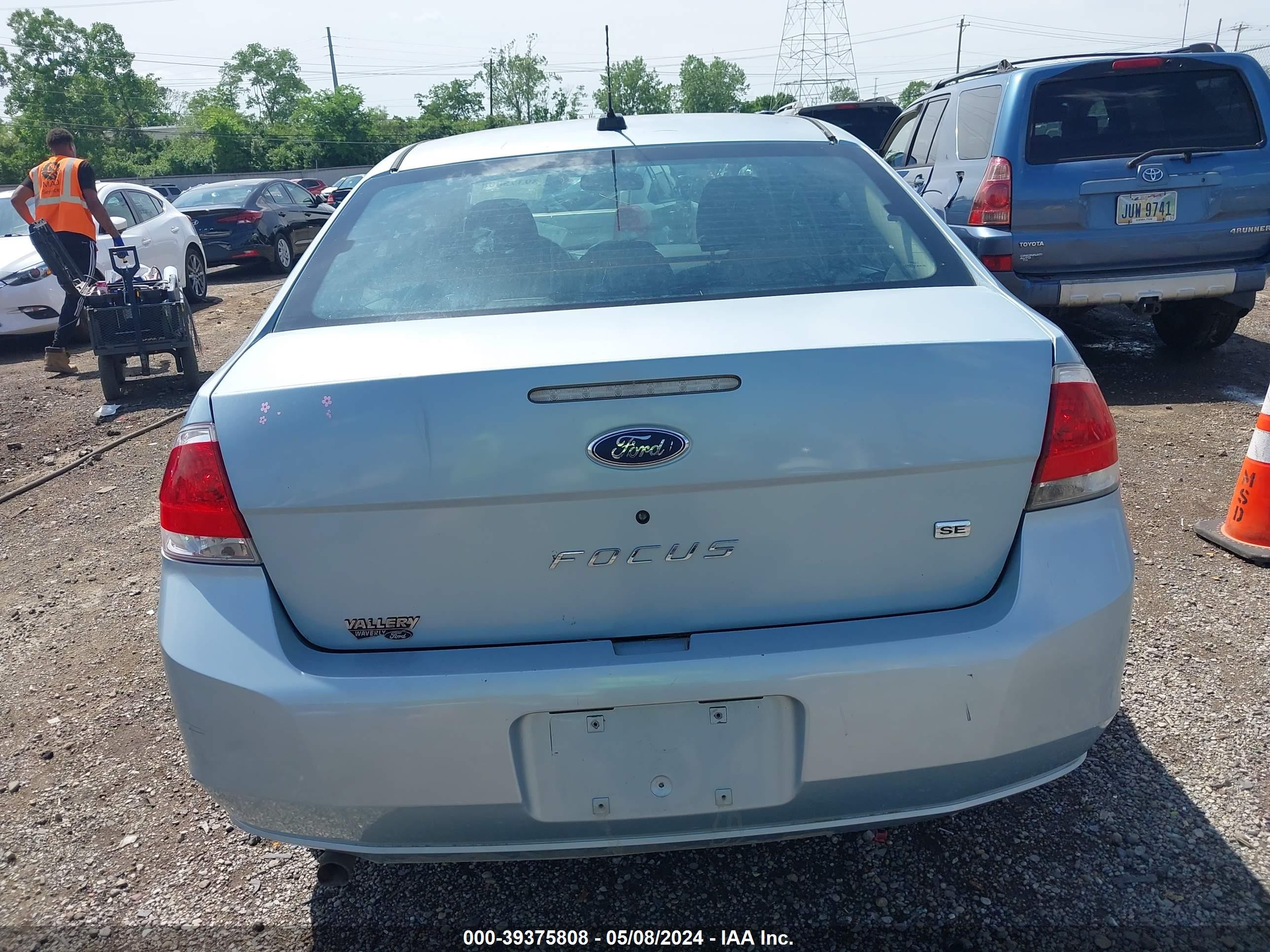 Photo 14 VIN: 1FAHP35N99W150435 - FORD FOCUS 