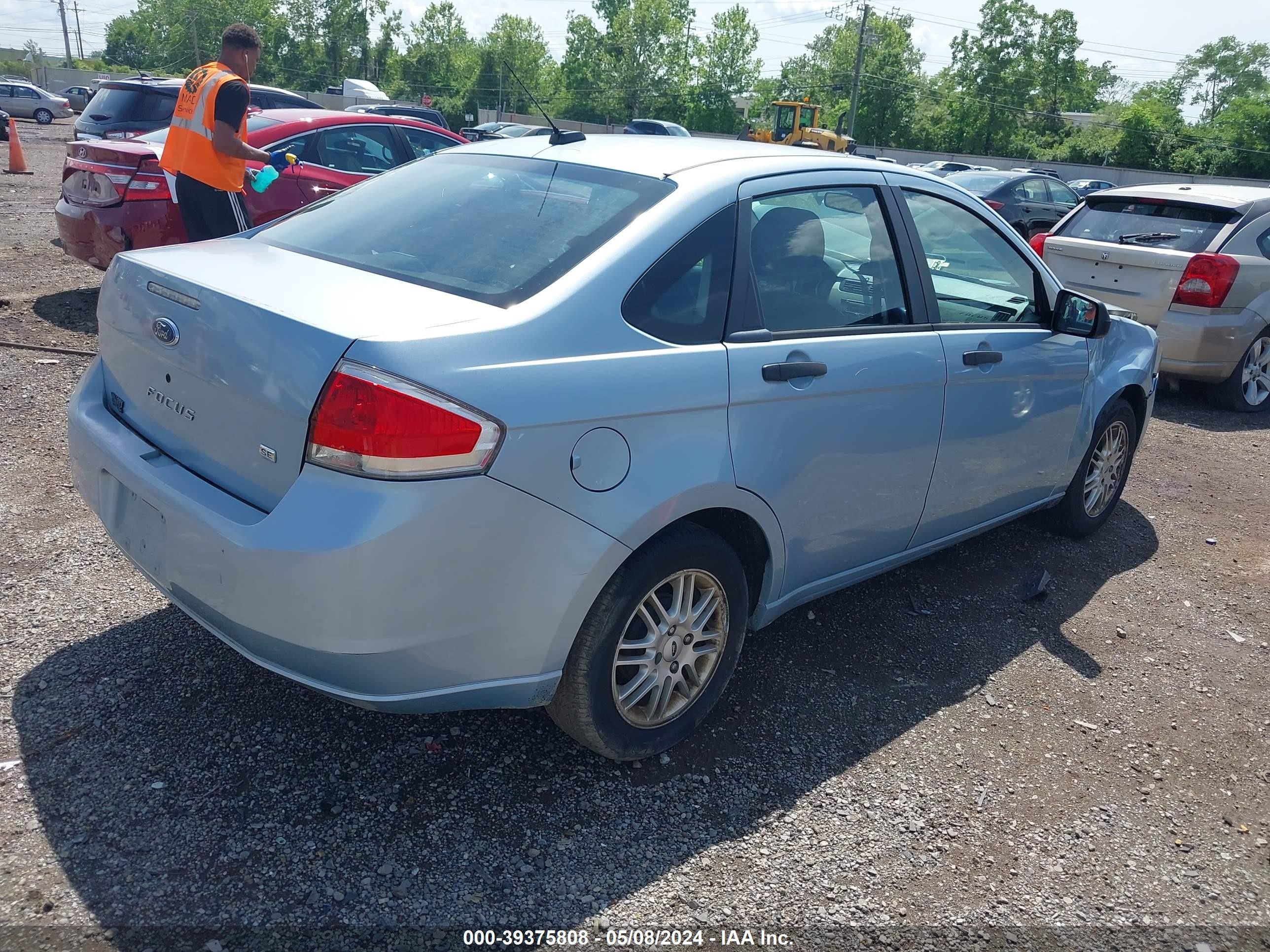 Photo 3 VIN: 1FAHP35N99W150435 - FORD FOCUS 