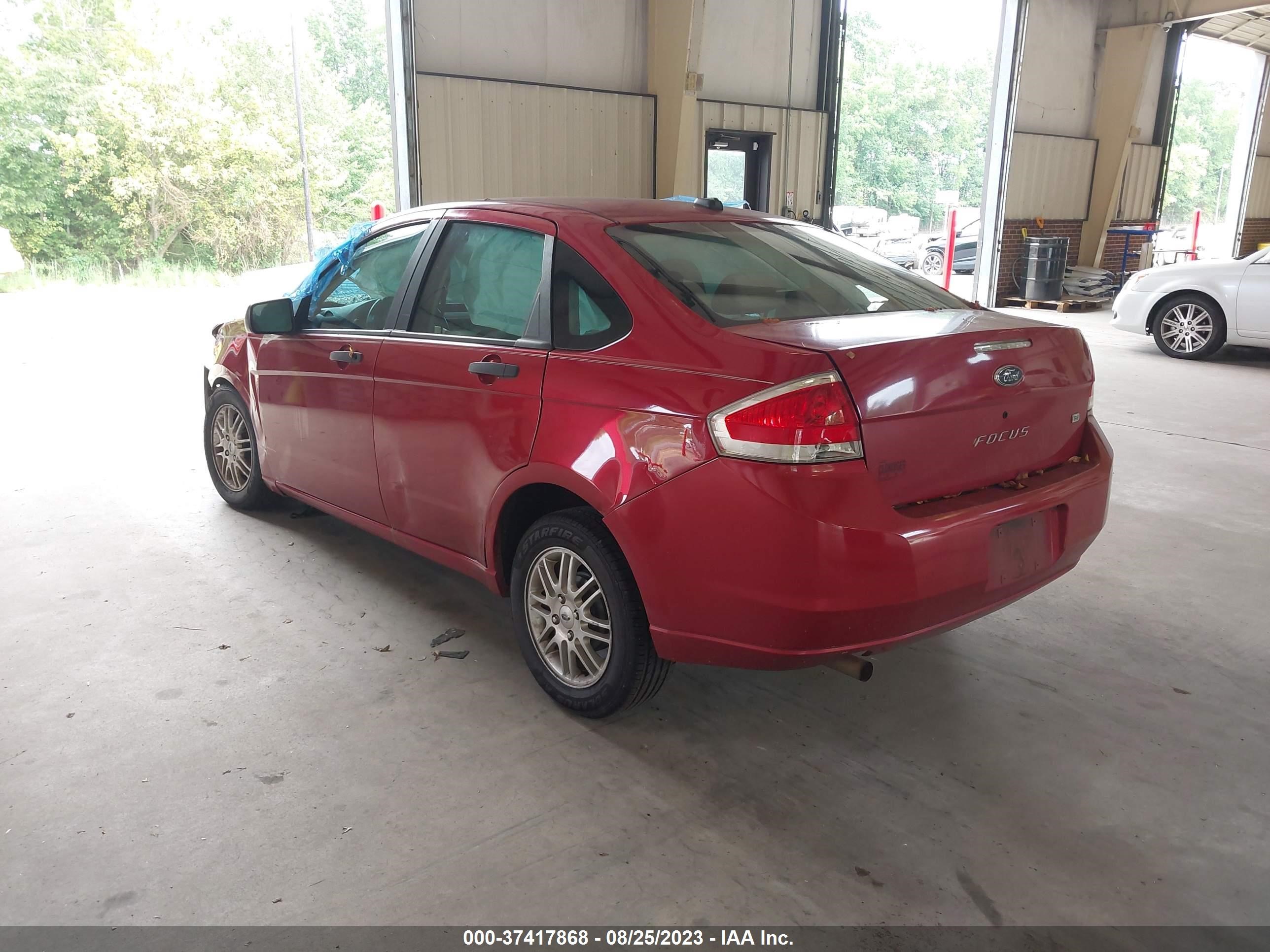 Photo 2 VIN: 1FAHP35N99W171205 - FORD FOCUS 