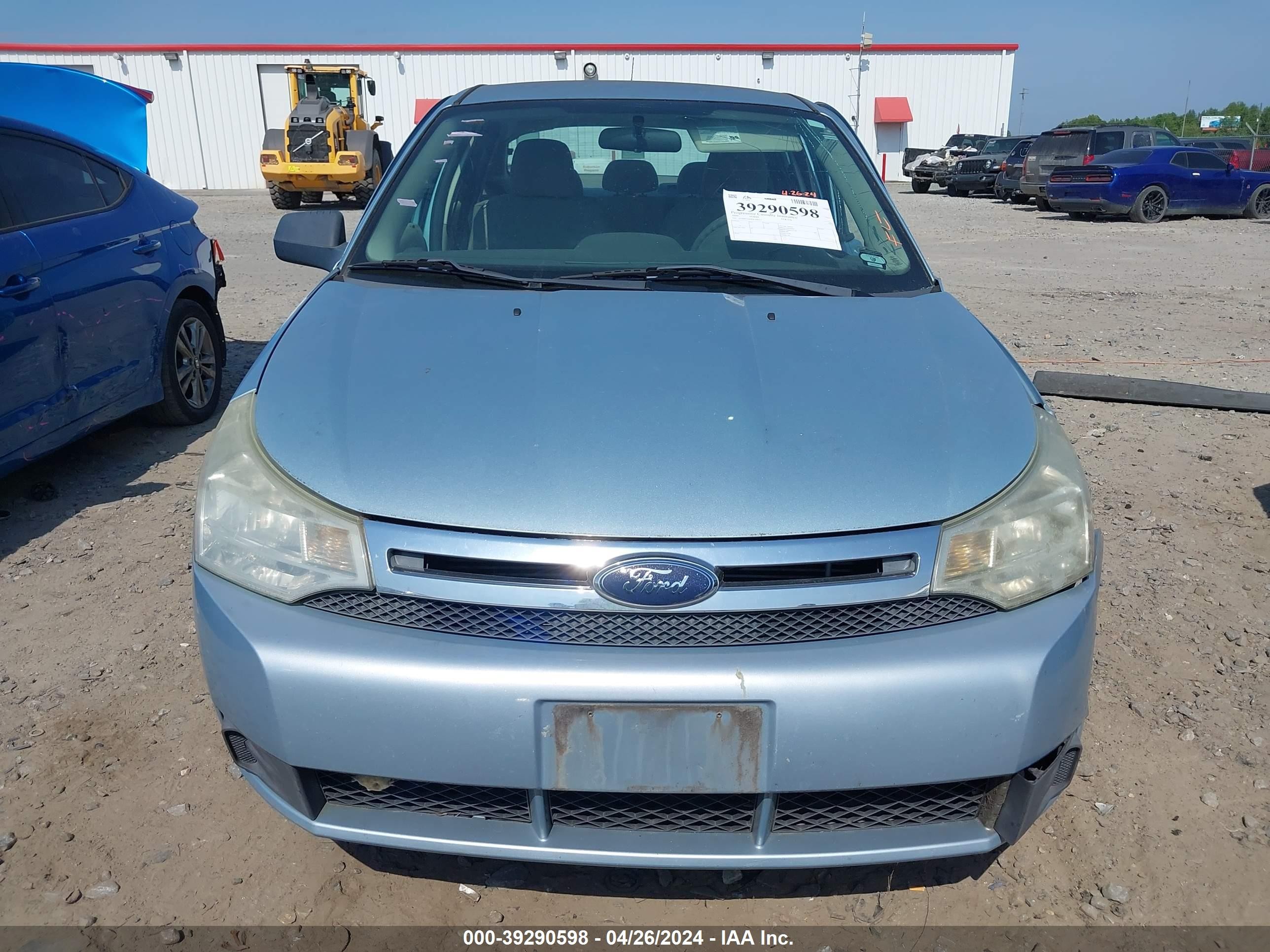 Photo 11 VIN: 1FAHP35N99W208415 - FORD FOCUS 