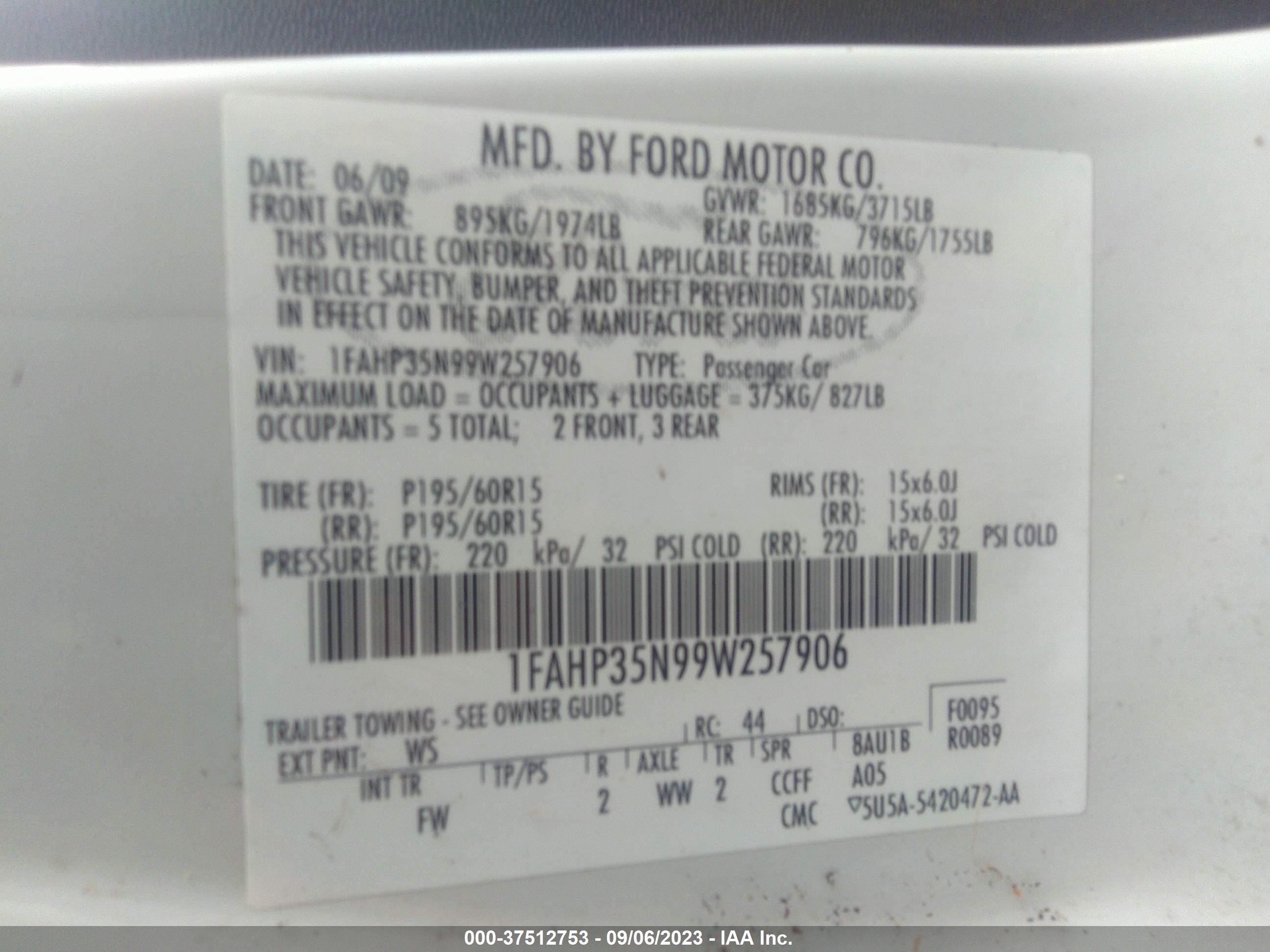 Photo 8 VIN: 1FAHP35N99W257906 - FORD FOCUS 